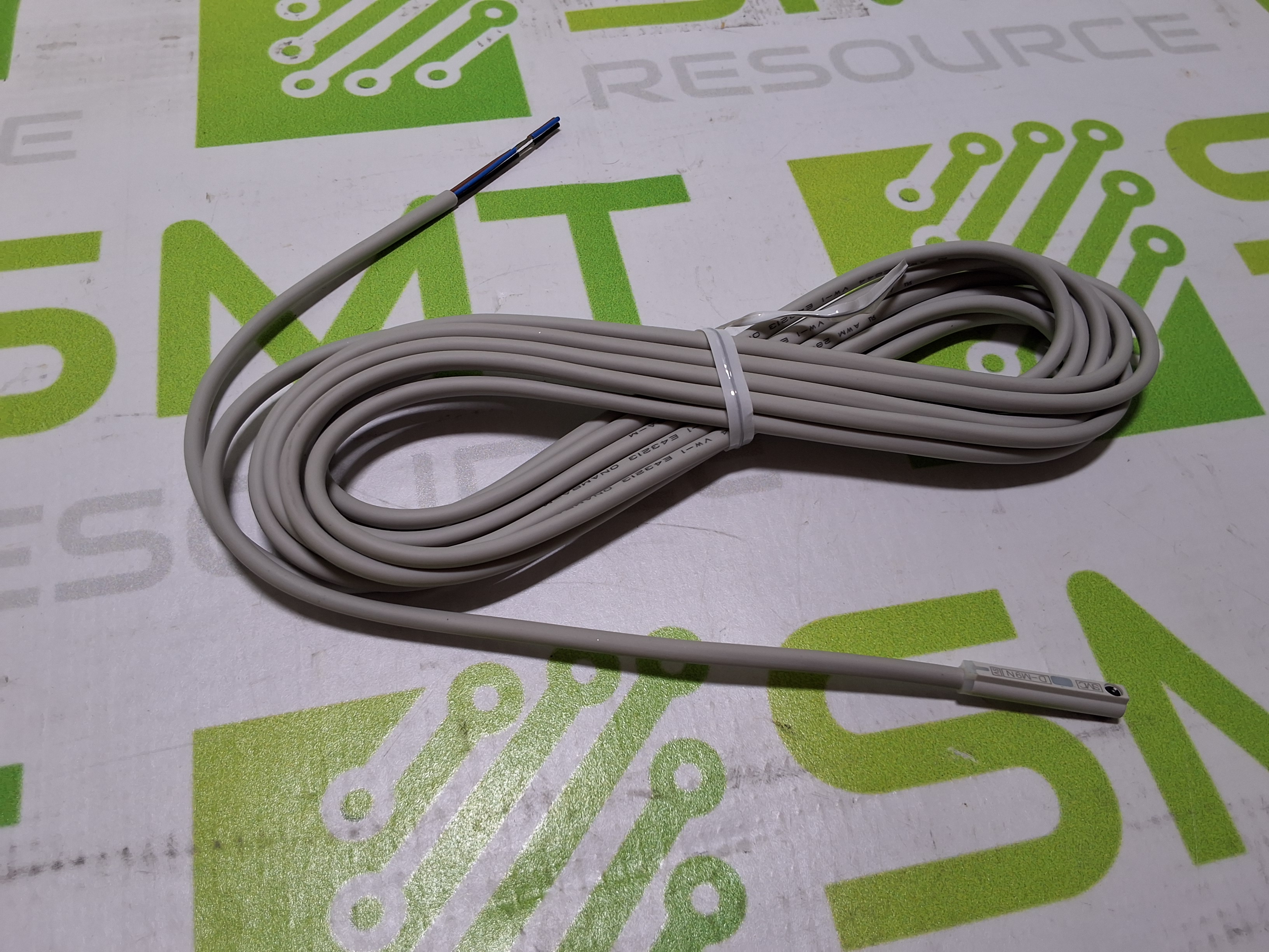 SMC D-M9NL SOLID STATE AUTO SWITCH 28VDC - BRAND NEW