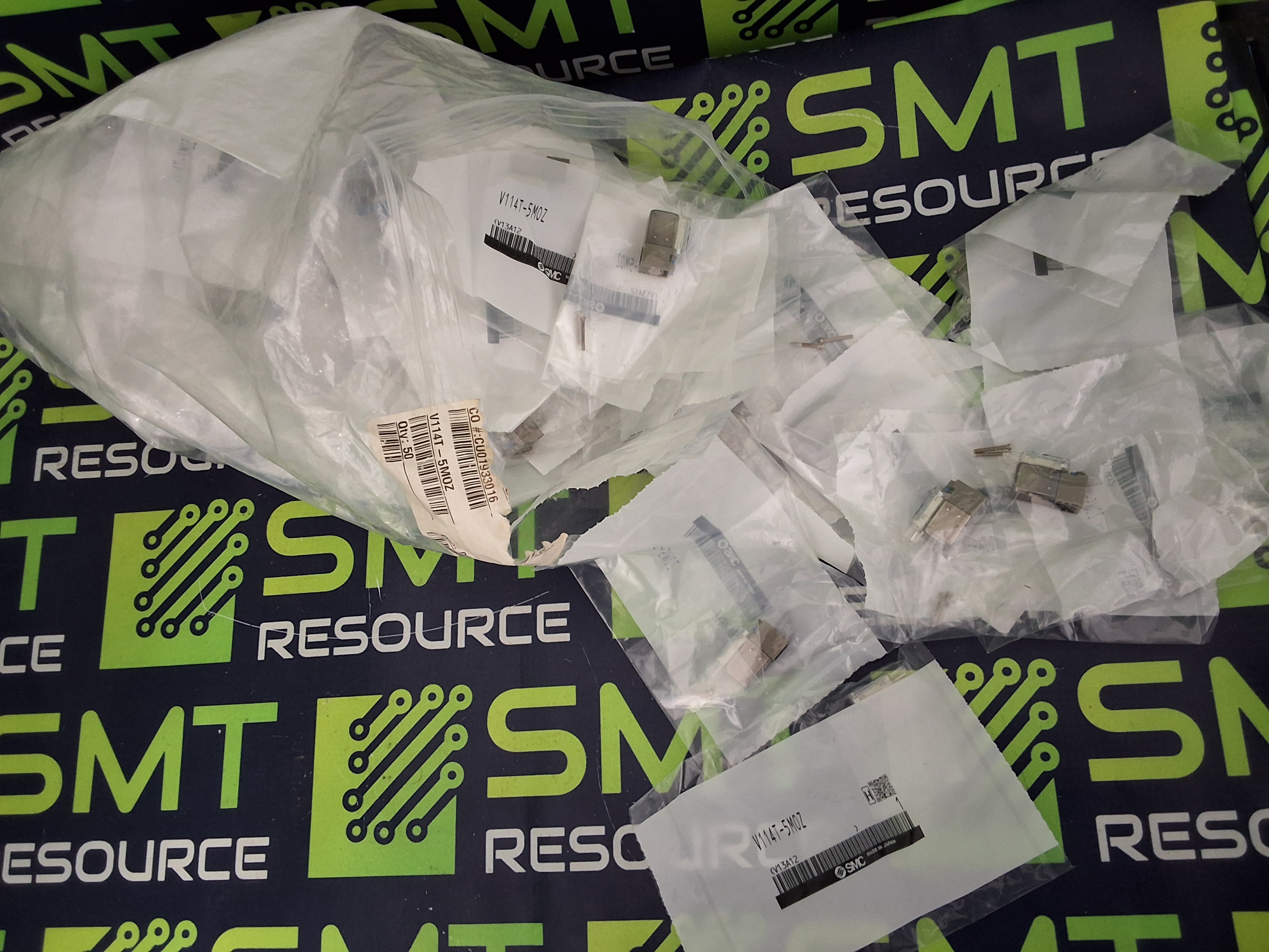 SMC V114T-5MOZ SOLENOID VALVE - BRAND NEW