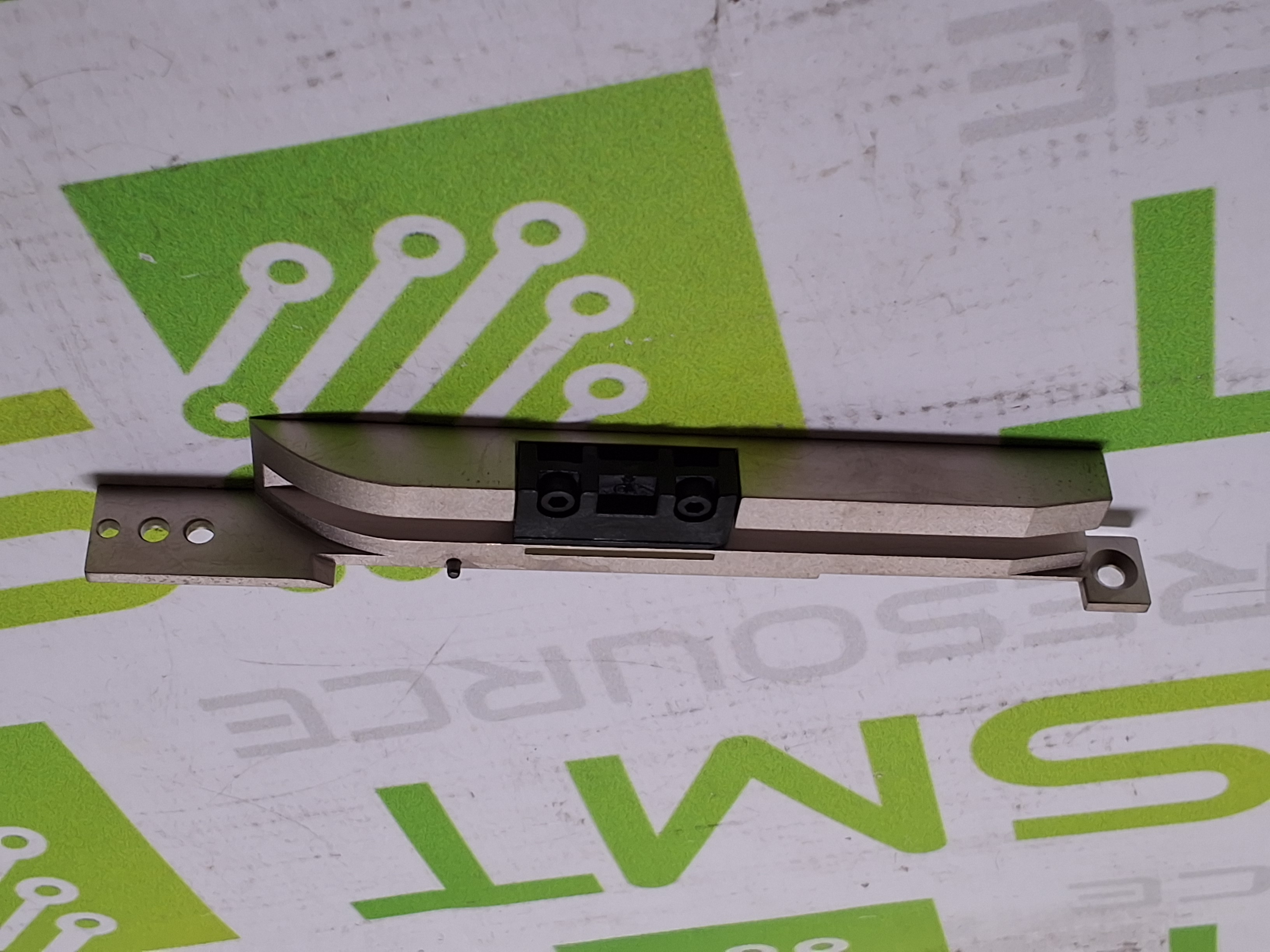 Used UNIVERSAL INSTRUMENTS 550A-S13 TAPE GUIDE ASSEMBLY - LOT OF 2 -