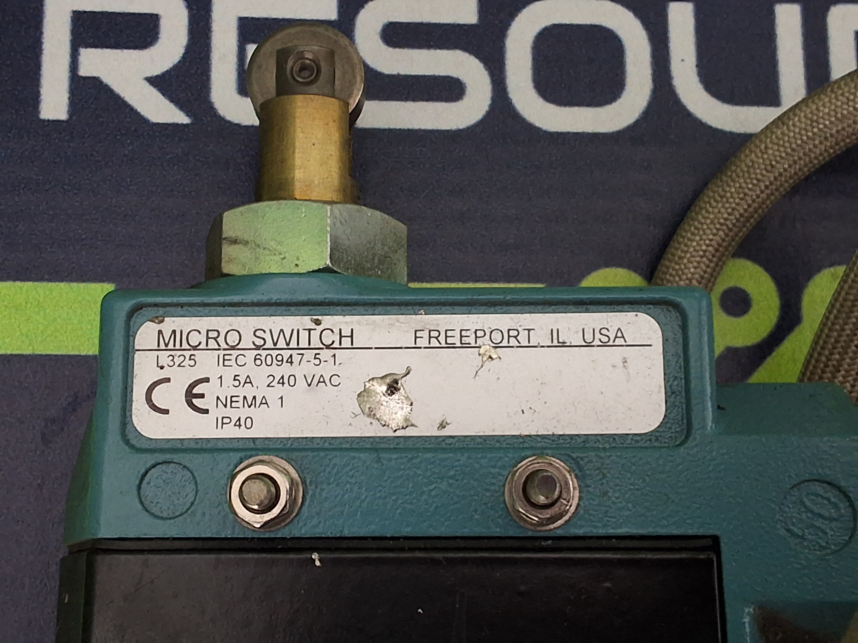 Used HONEYWELL BZE6 SERIES MICRO SWITCH L325 IEC 60947-5-1