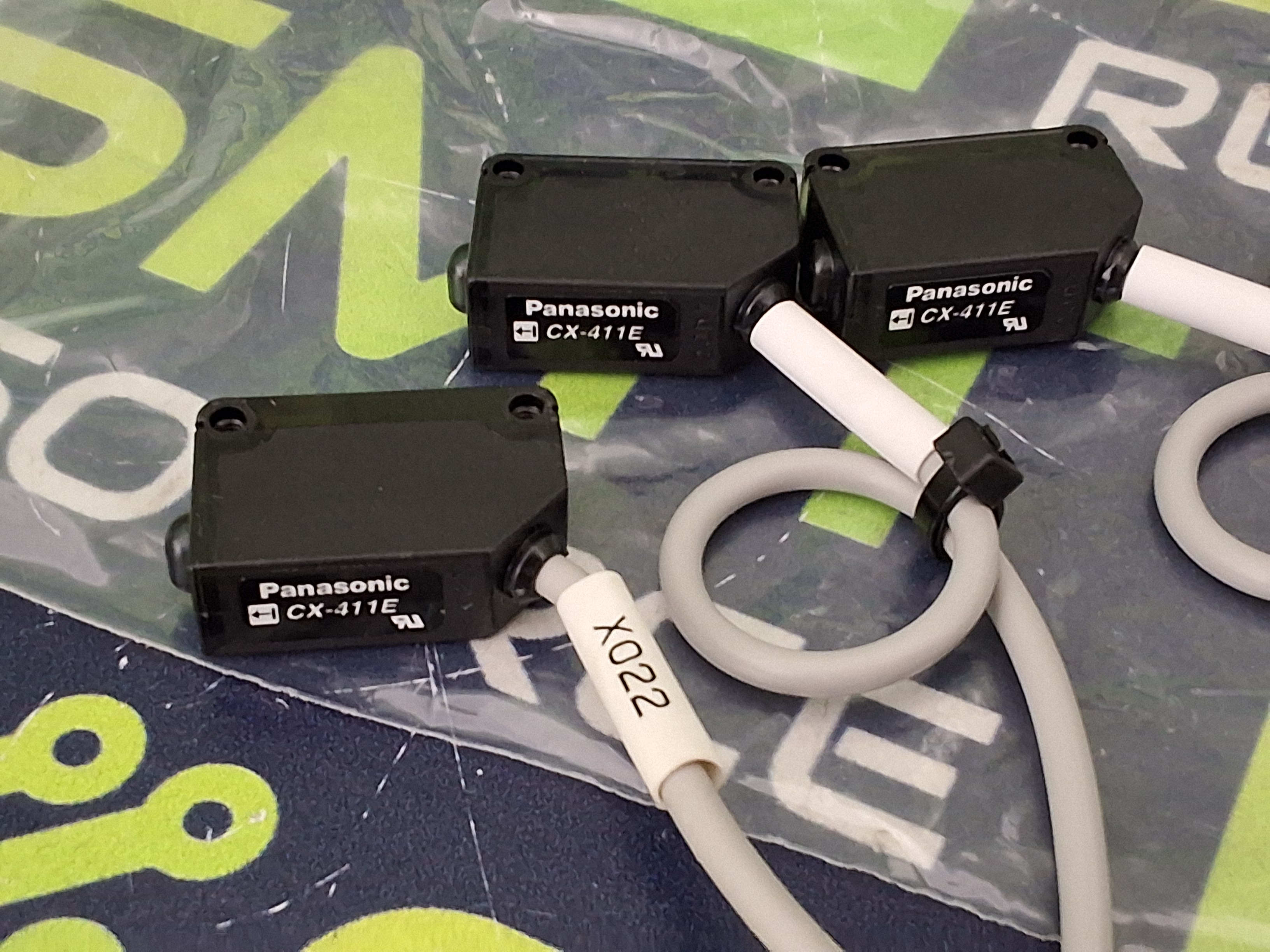 Used PANASONIC CX-411D PHOTOELECTRIC SENSOR - LOT OF 3