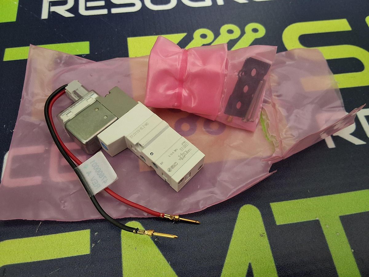 SMC SYJ3120-6LZ-M3 / 47600001 PNEUMATIC SOLENOID VALVE 12VDC - BRAND NEW