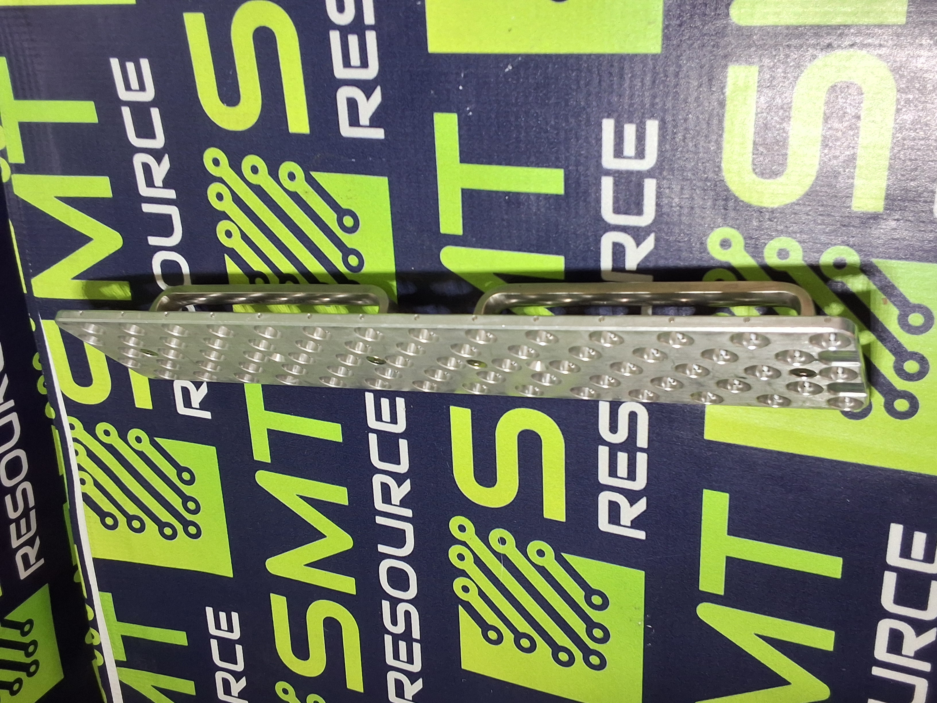 Used UNIVERSAL INSTRUMENTS 52578980 70-NOZZLE REMOVAL TOOL 