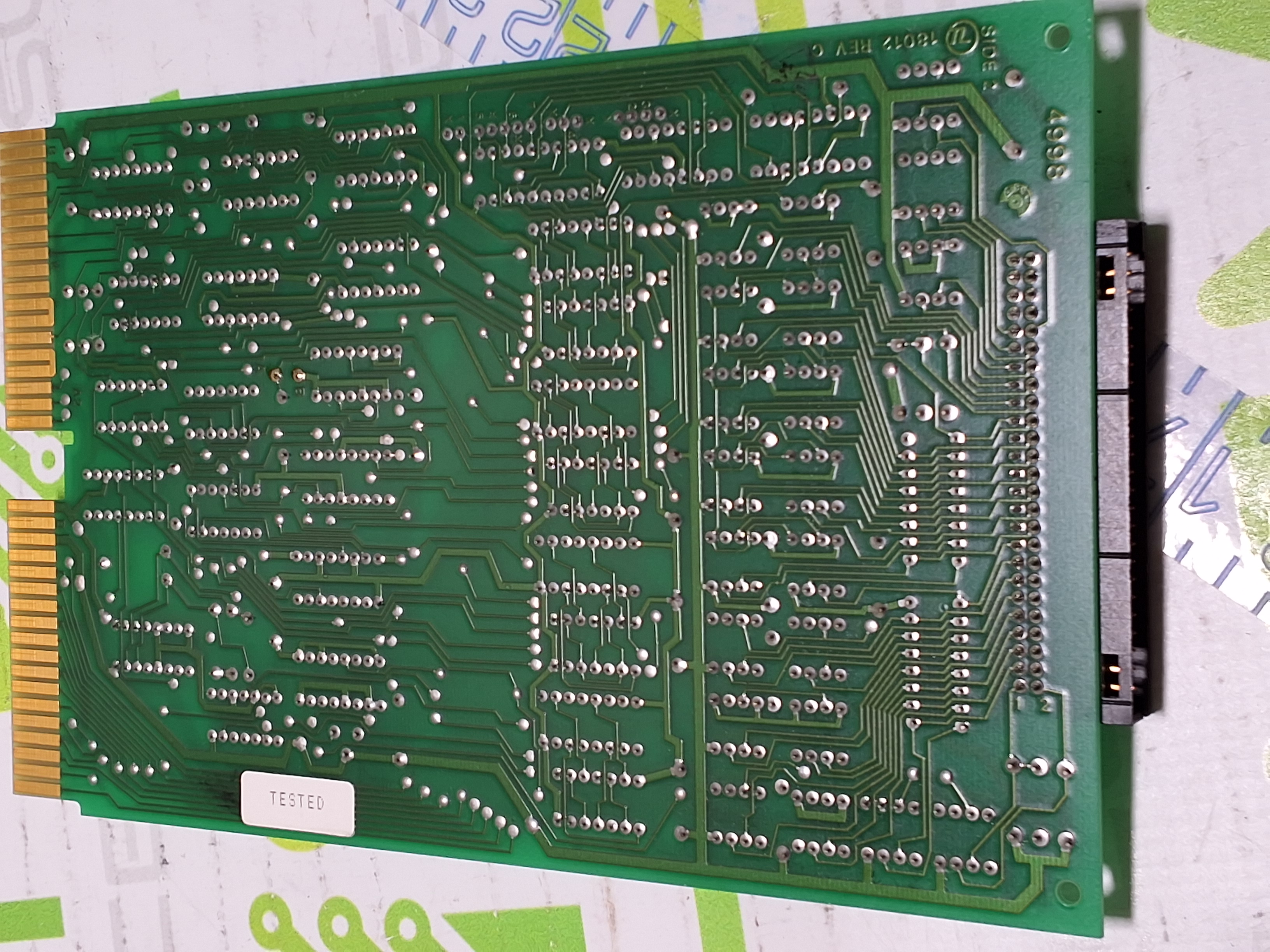 Used UNIVERSAL 18012 REV C CONTROL BOARD