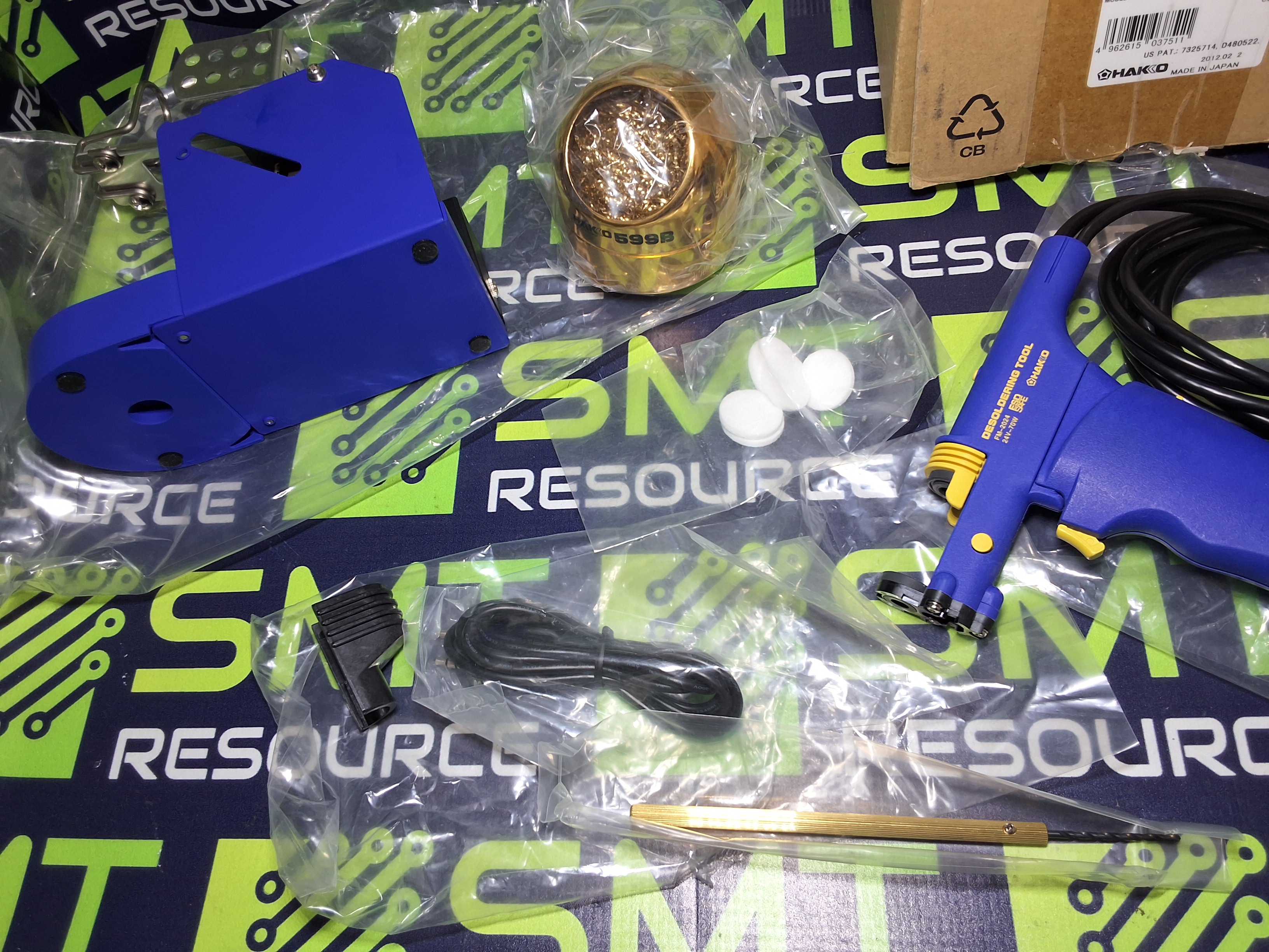 HAKKO FM2024-42 - DESOLDERING HANDPIECE WITH ACCESSORIES FM-2024 - BRAND NEW