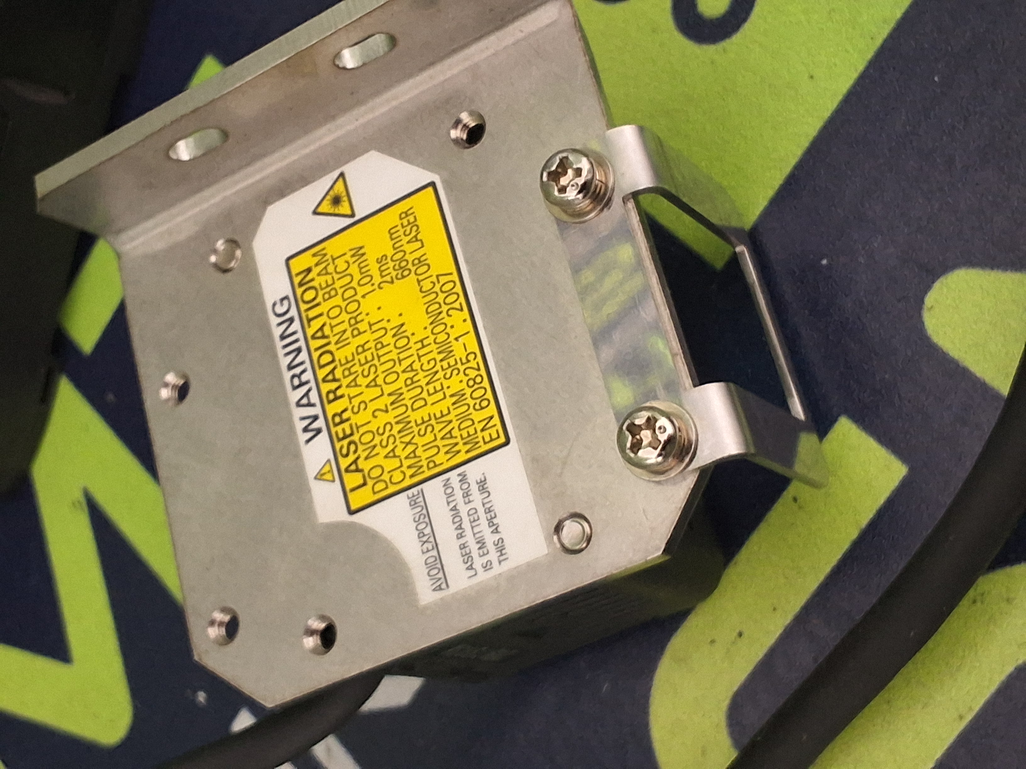 Used OMRON ZX2-LD50 CMOS LASER DISPLACEMENT SENSOR HEAD WITH OMRON ZX2-LDA11-JK2 SMART SENSOR / AMPLIFIER