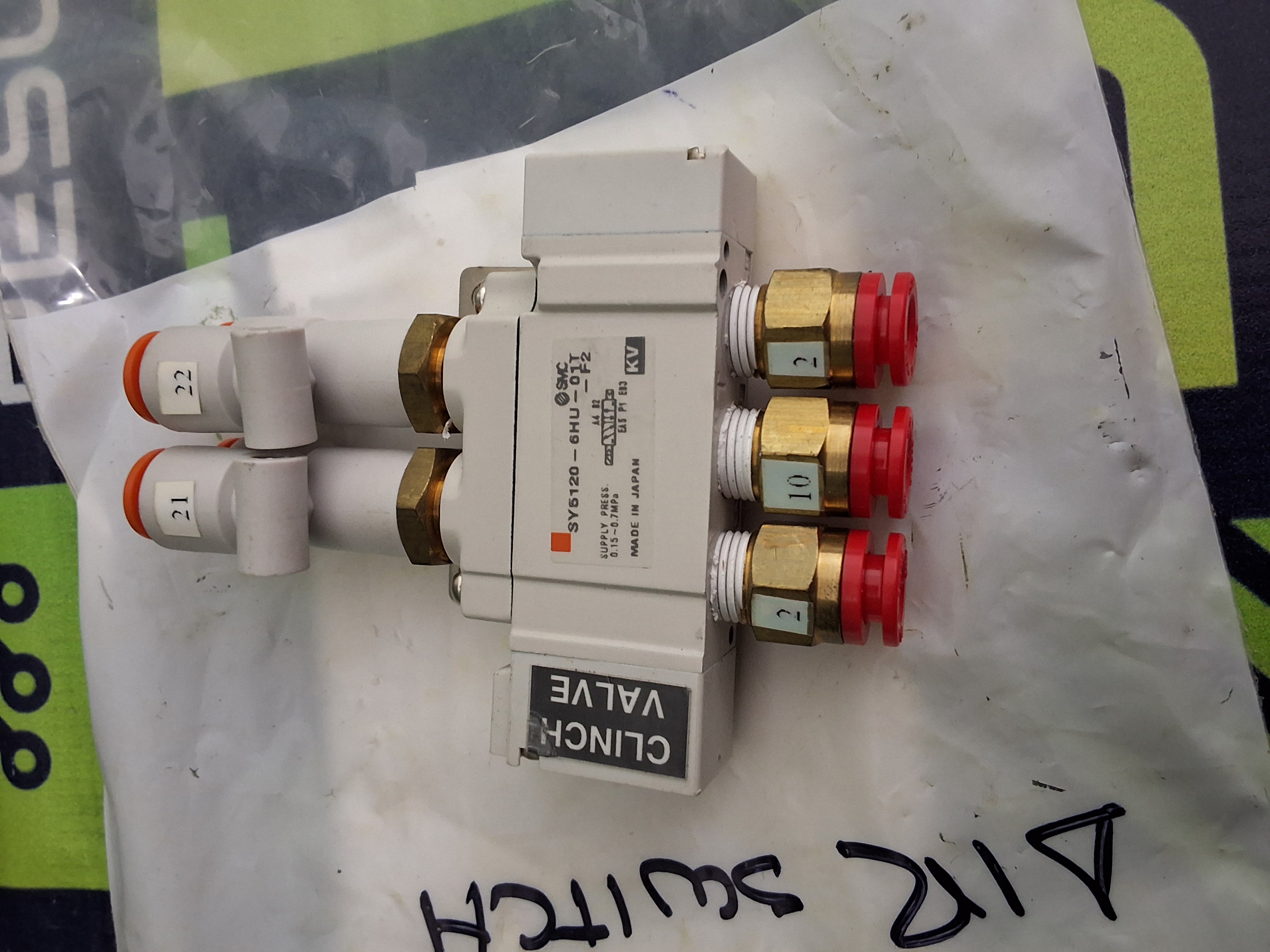 Used SMC SY5120-6HU-01T-F2 PNEUMATIC SOLENOID VALVE