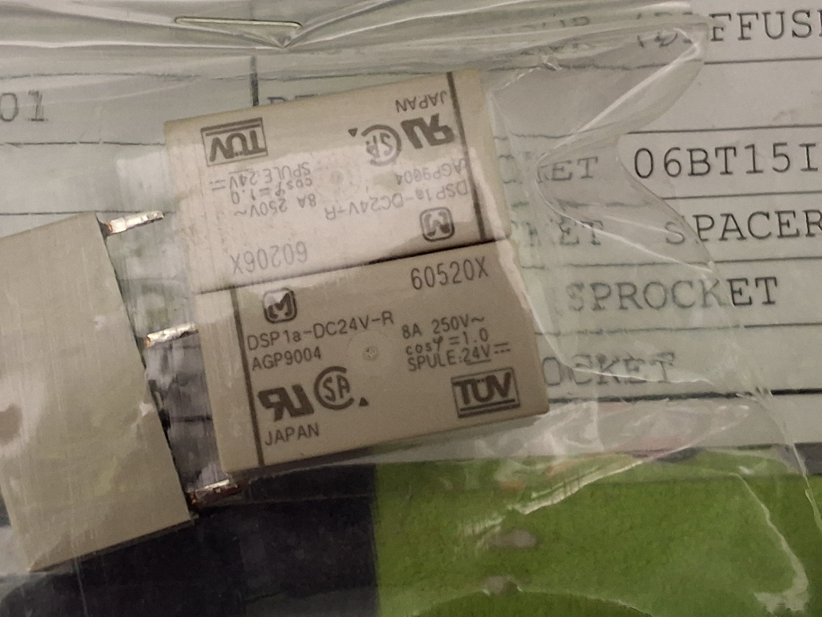 DSP1a-DC24V-R PCB BOARD RELAY 4-PIN - LOT OF 3 - BRAND NEW