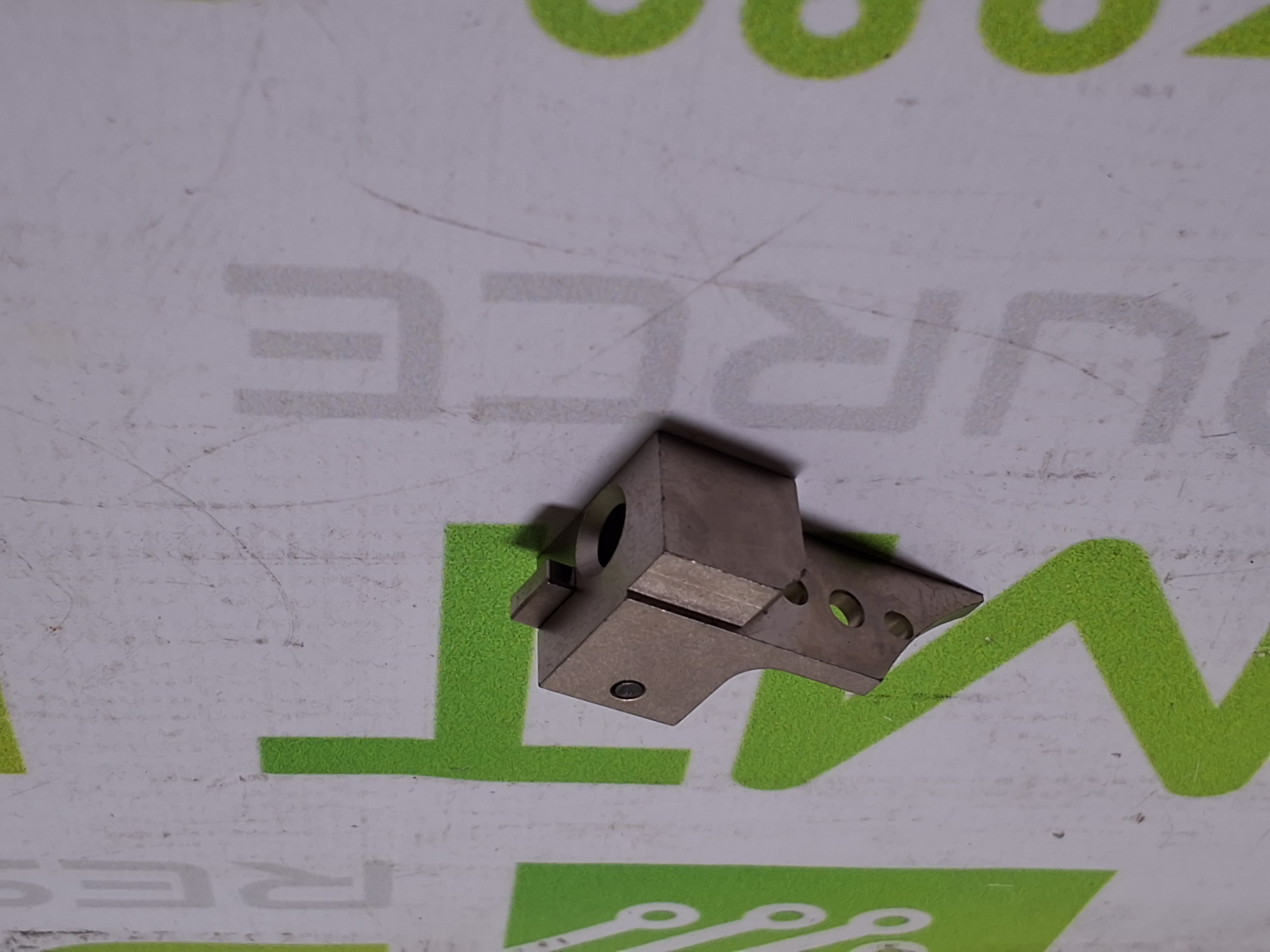 Used UNIVERSAL INSTRUMENTS 550A-S06 FRONT LOCATOR ASSEMBLY