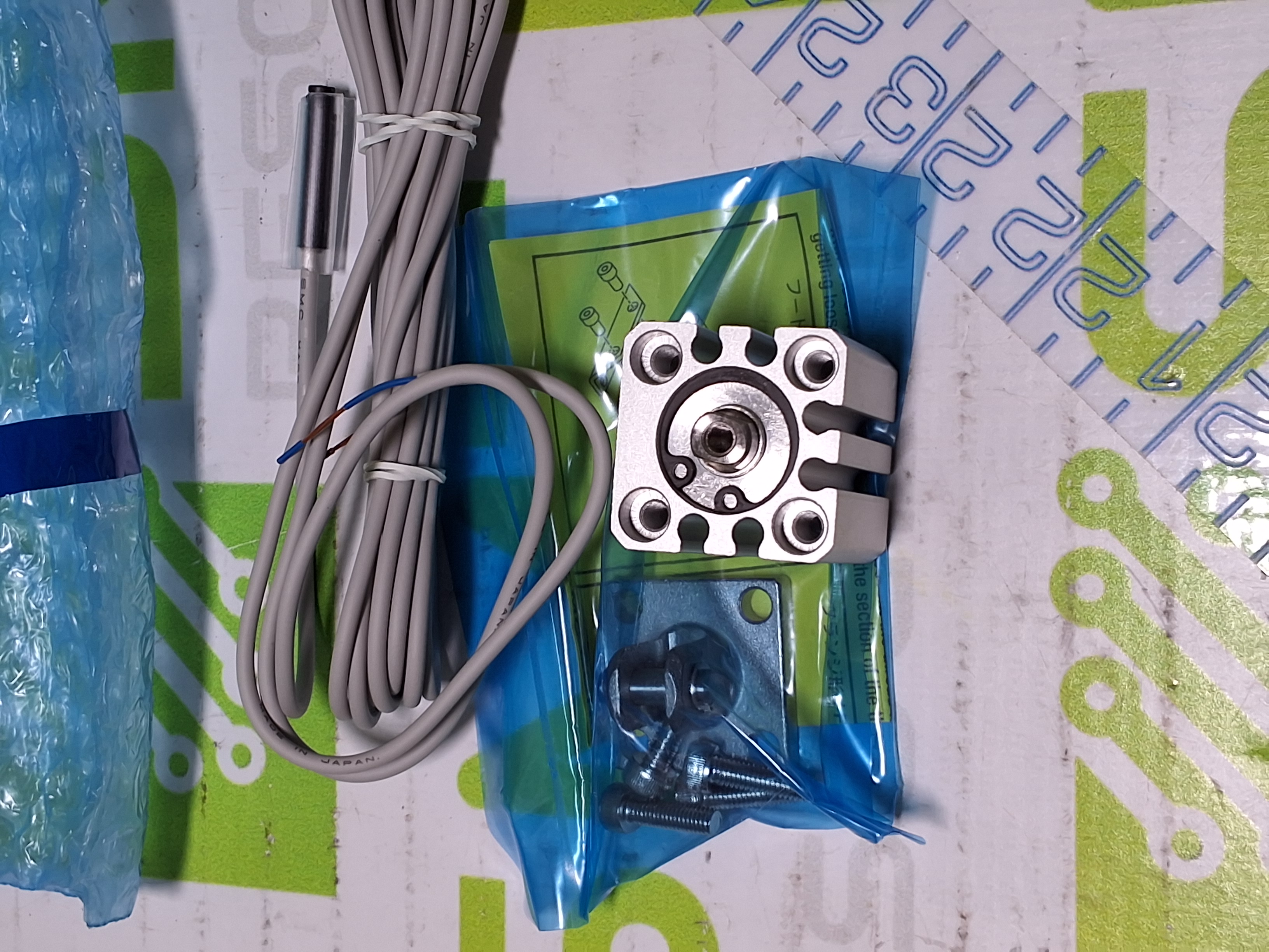 SMC CDQSD16-10D-A93LS AIR CYLINDER - NEW 