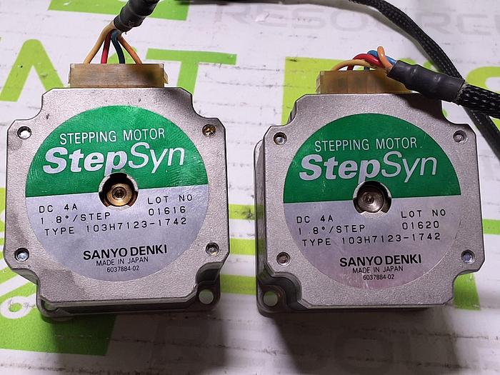 Used SANYO DENKI 103H7123-1742 STEPSYN STEPPING MOTOR