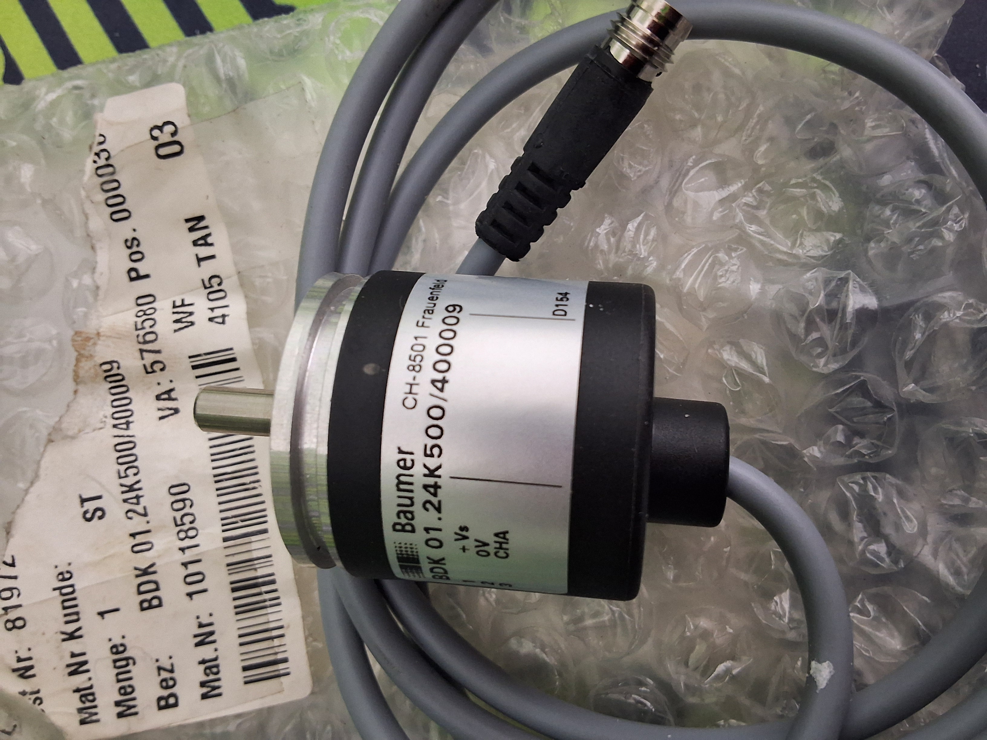 BAUMER BDK 01.24K500/400009 COMPACT ROTARY ENCODER - BRAND NEW