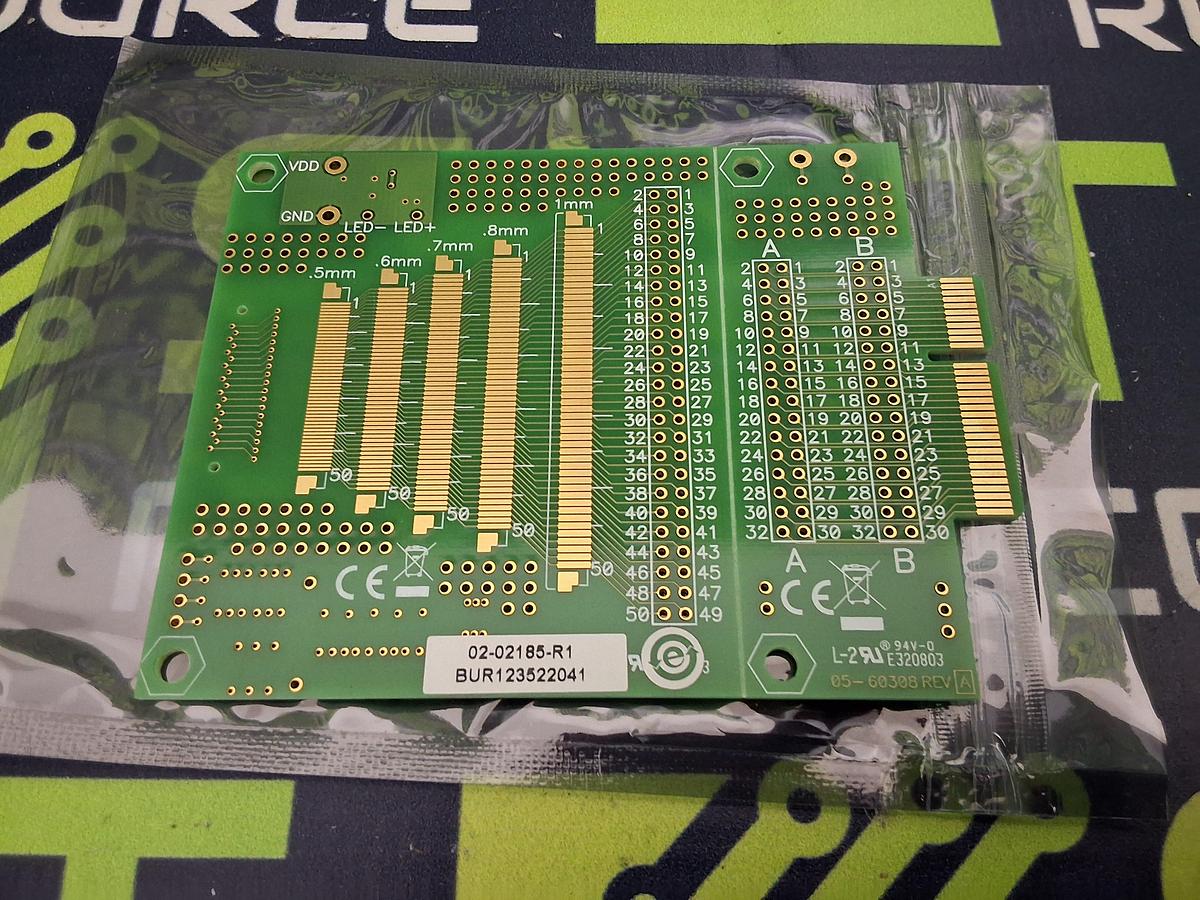 MICROCHIP 02-02185-R1 / BUR123522041 / 05-60308 GRAPHICS DISPLAY PROTOTYPE BOARD - BRAND NEW