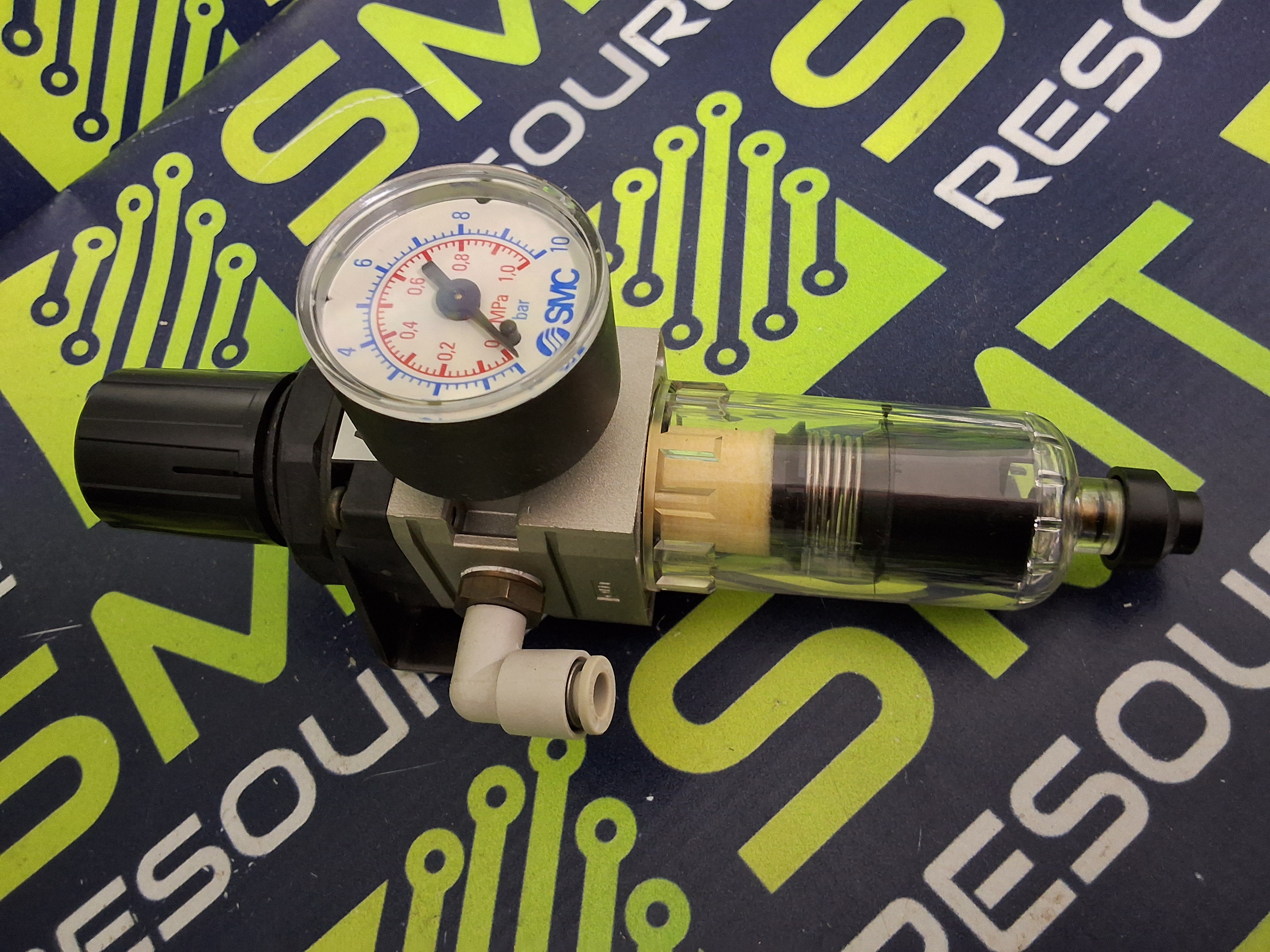 Used SMC EAW2000-F02D PNEUMATIC FILTER REGULATOR 0.05 to 0.85 MPa