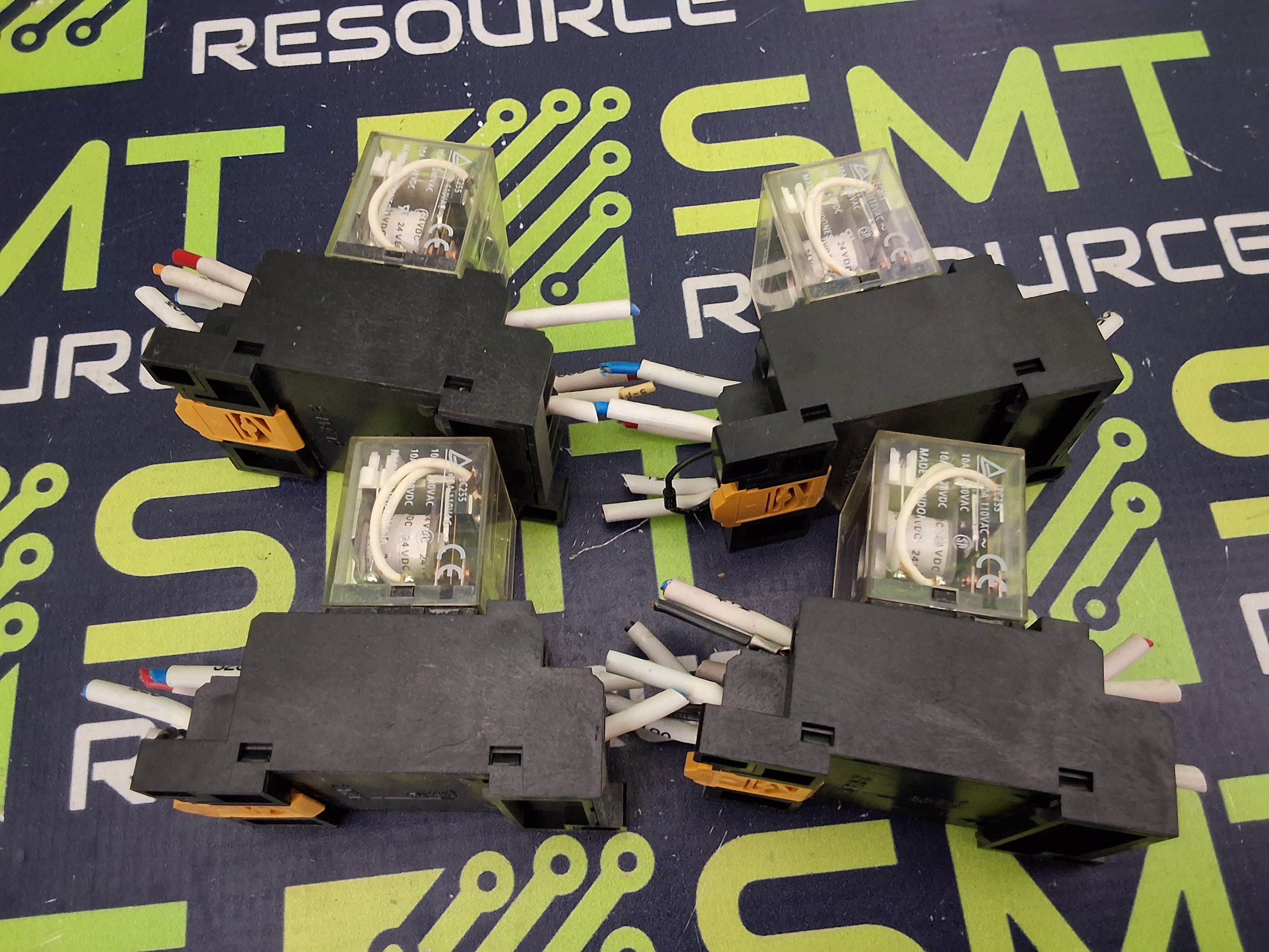 Used OMRON LY4N POWER RELAY - LOT OF 2 -