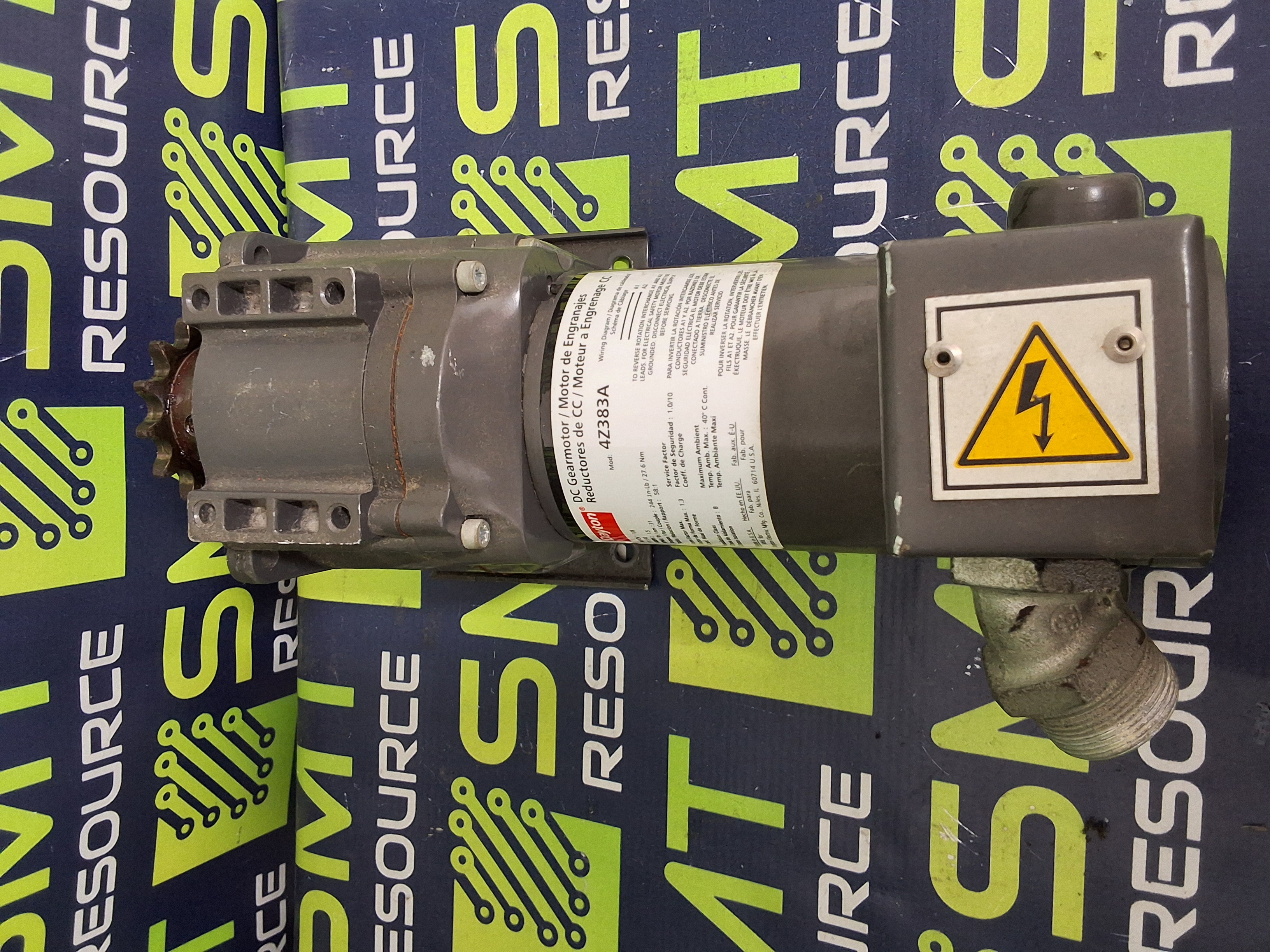 Used DAYTON 4Z383A DC GEARMOTOR 1/8HP 90V 31RPM 1.5A 