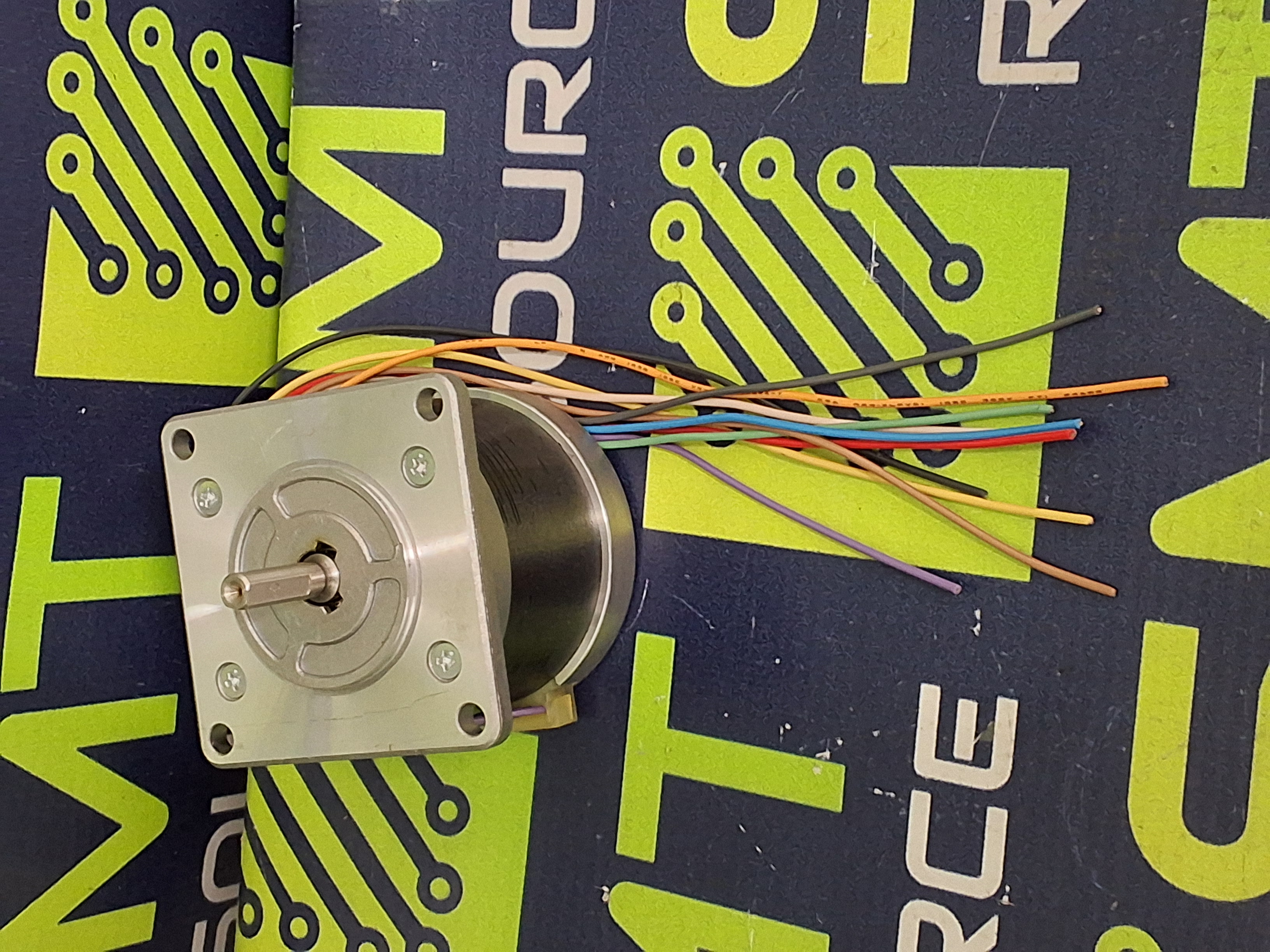 Used SANYO DENKI StepSyn 103H7522-5643 STEPPING MOTOR 0.72°/STEP 1.4A