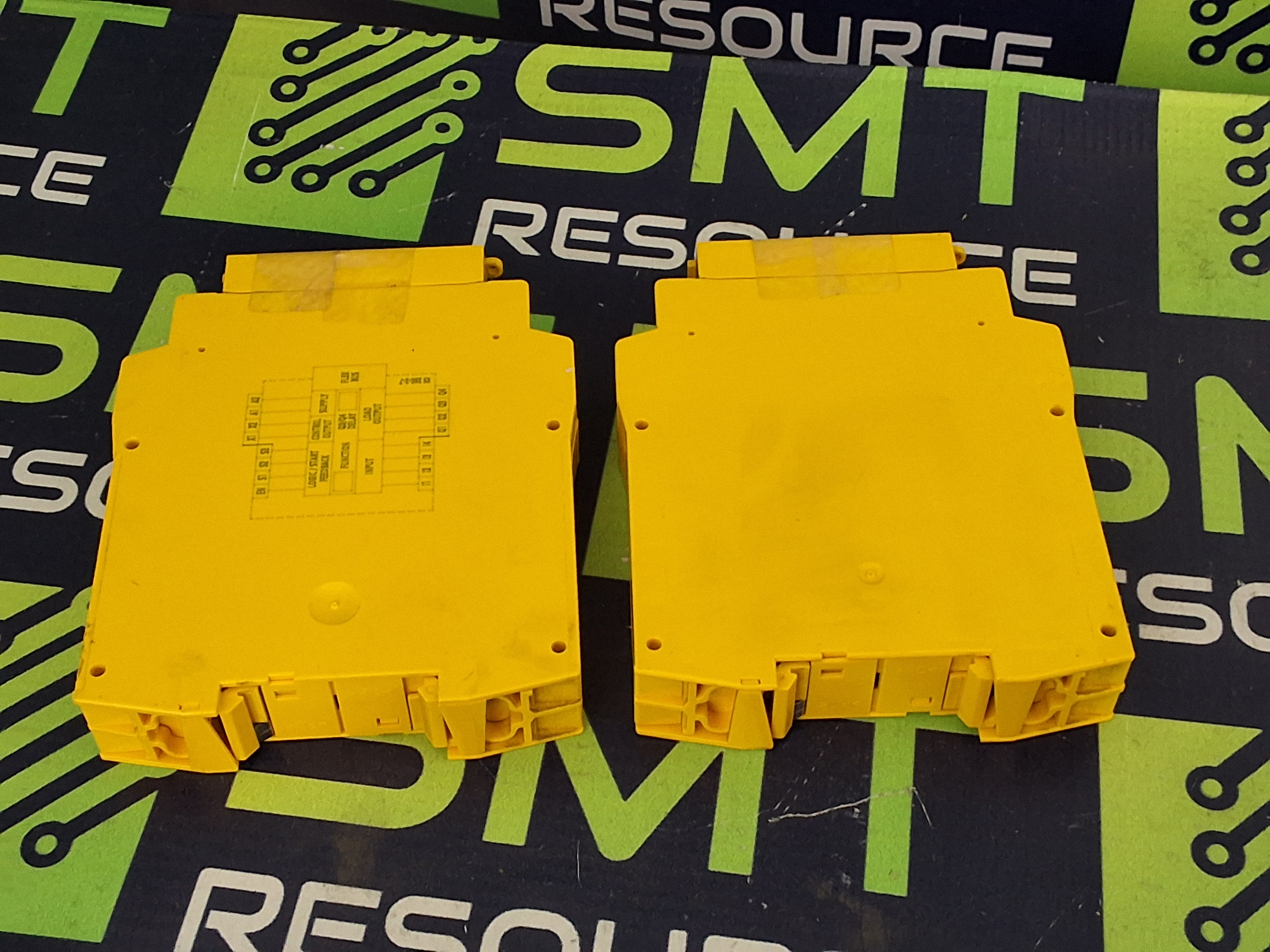 Used SICK 6026136 / UE410-MU3T5 / UE410-MU SAFETY RELAY CONTROLLER