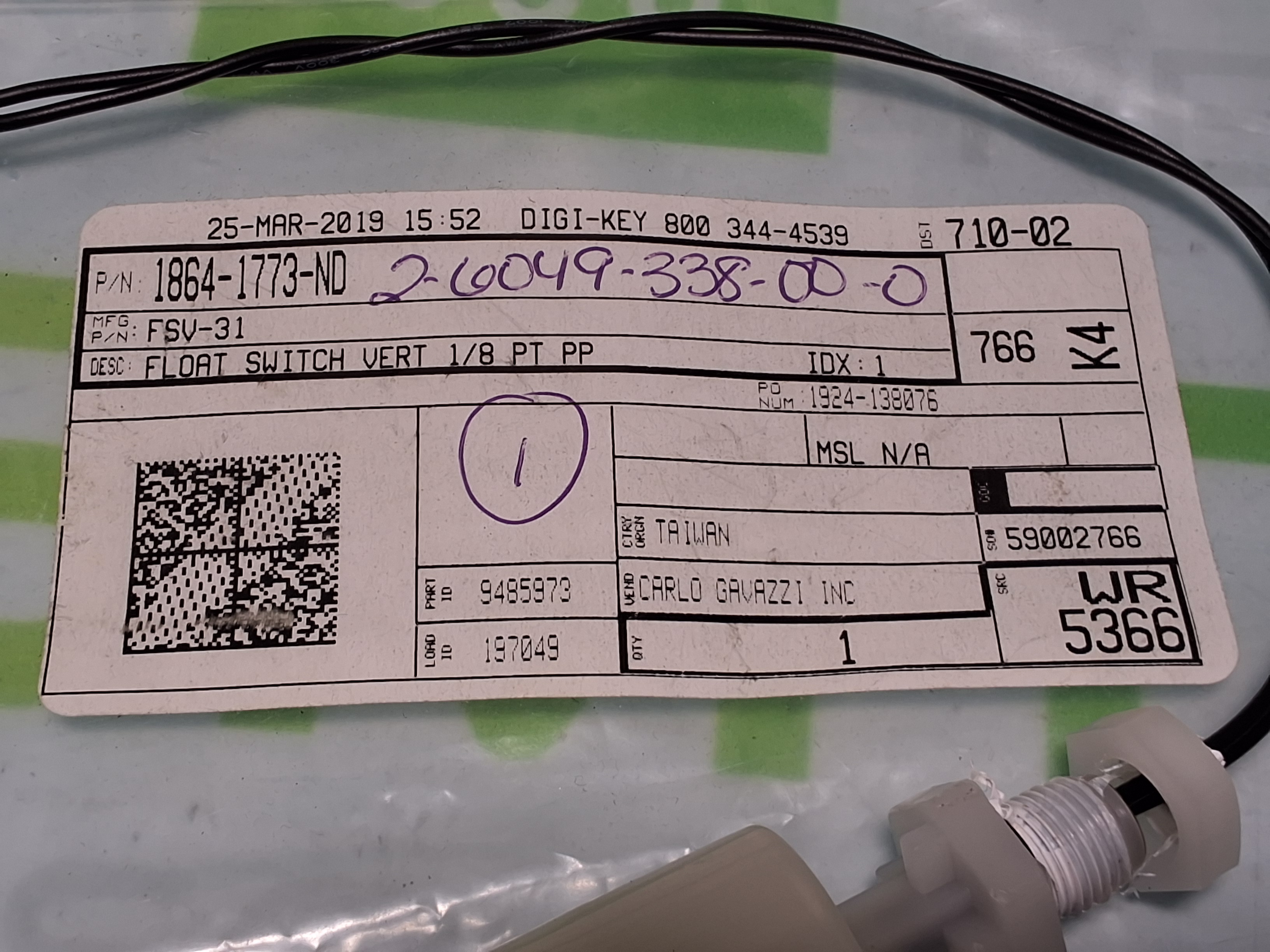 Used FSV-31 FLOAT SWITCH VERTICAL 1/8 PT PP