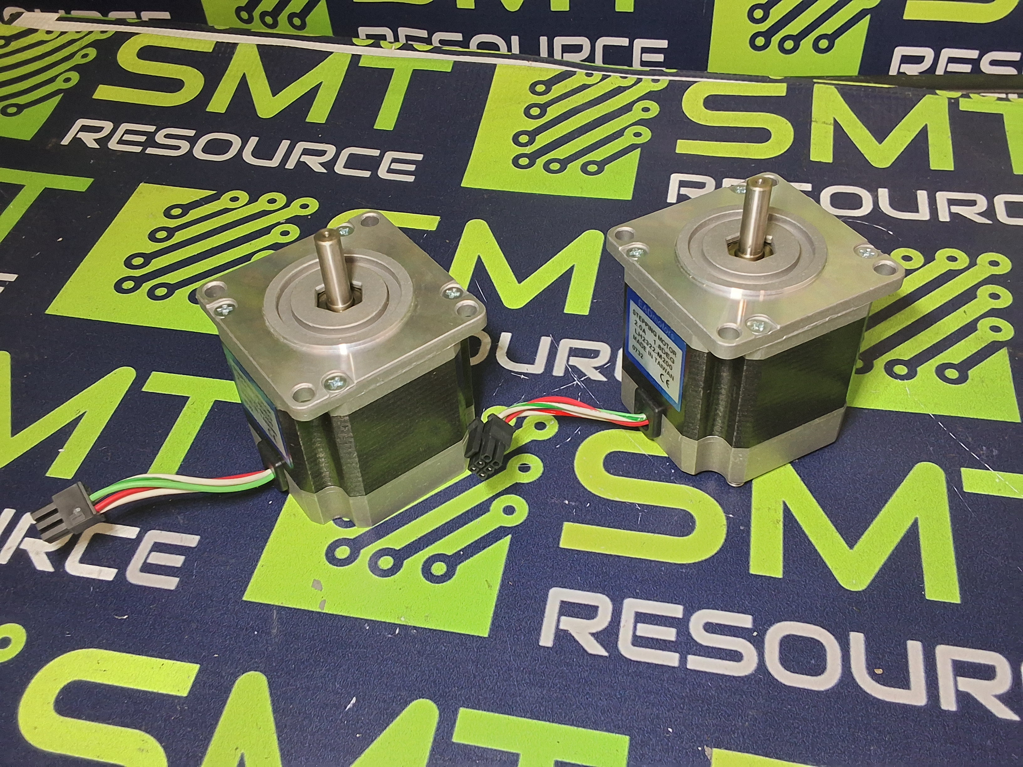 Used EAD MOTORS LH2322-M200 STEPPING MOTOR 2.0A 1.8DEG