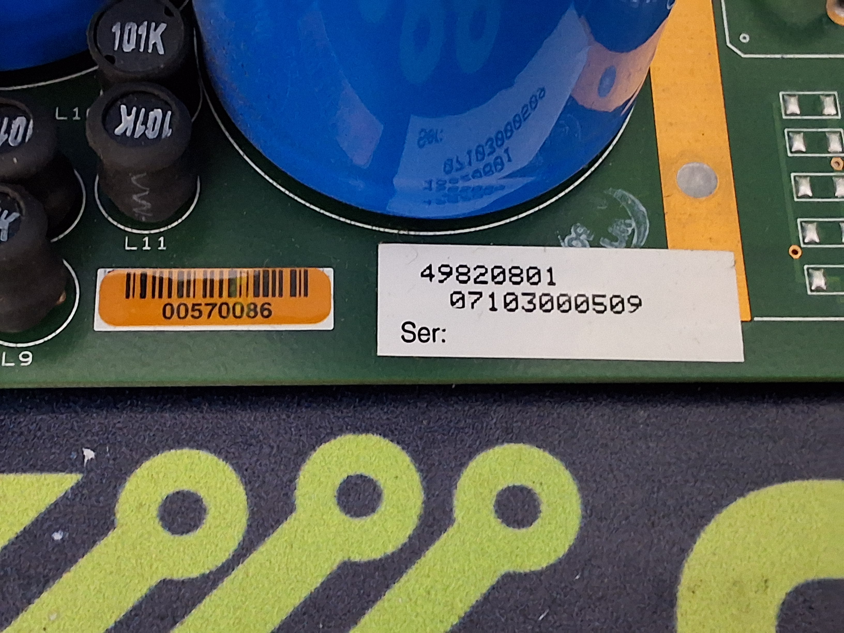 Used UNIVERSAL INSTRUMENTS 61-1462-057-03 / 49820801 CIRCUIT BOARD