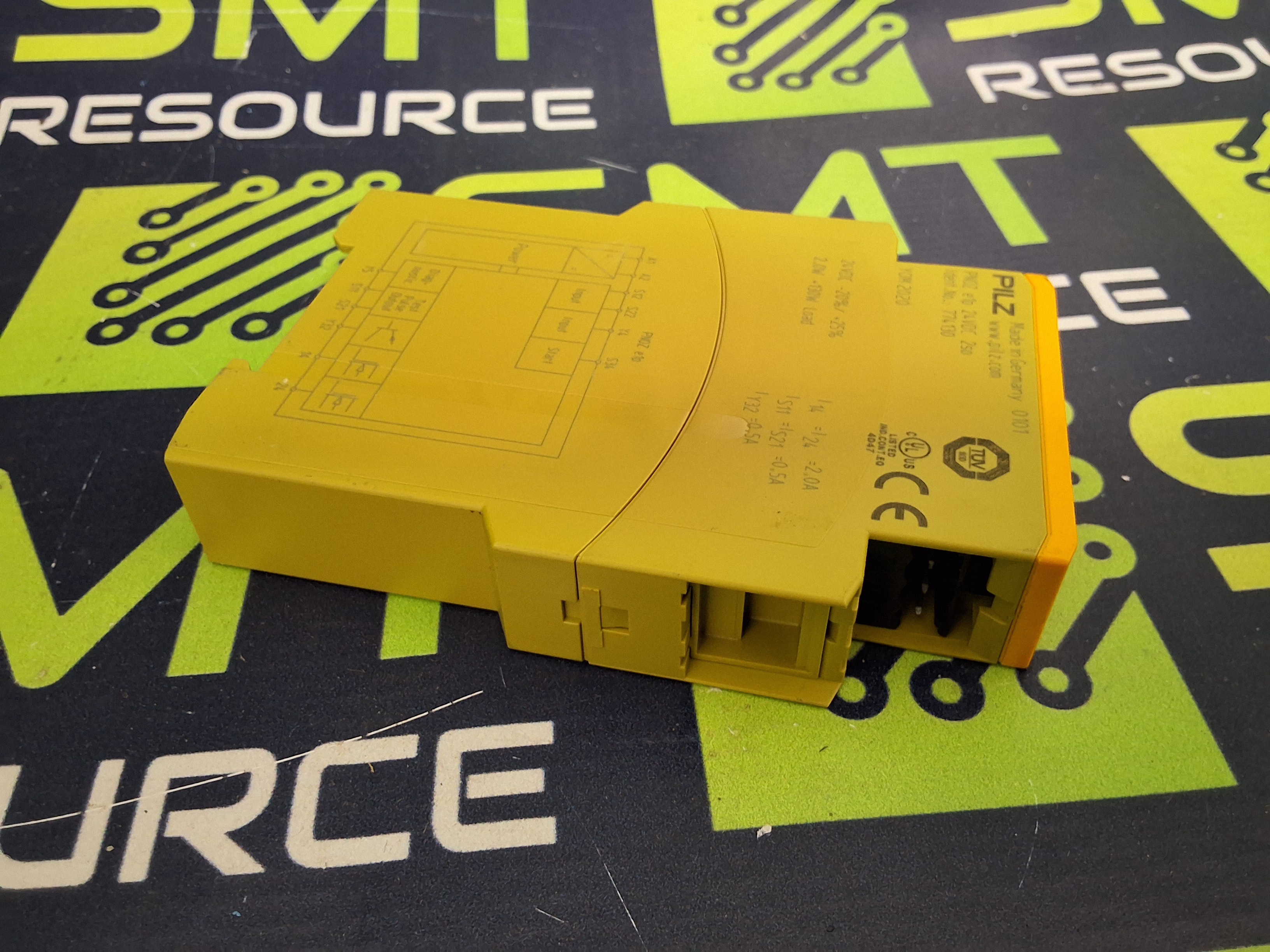 Used PILZ PNOZ e1p / 774130 SAFETY RELAY 24VDC