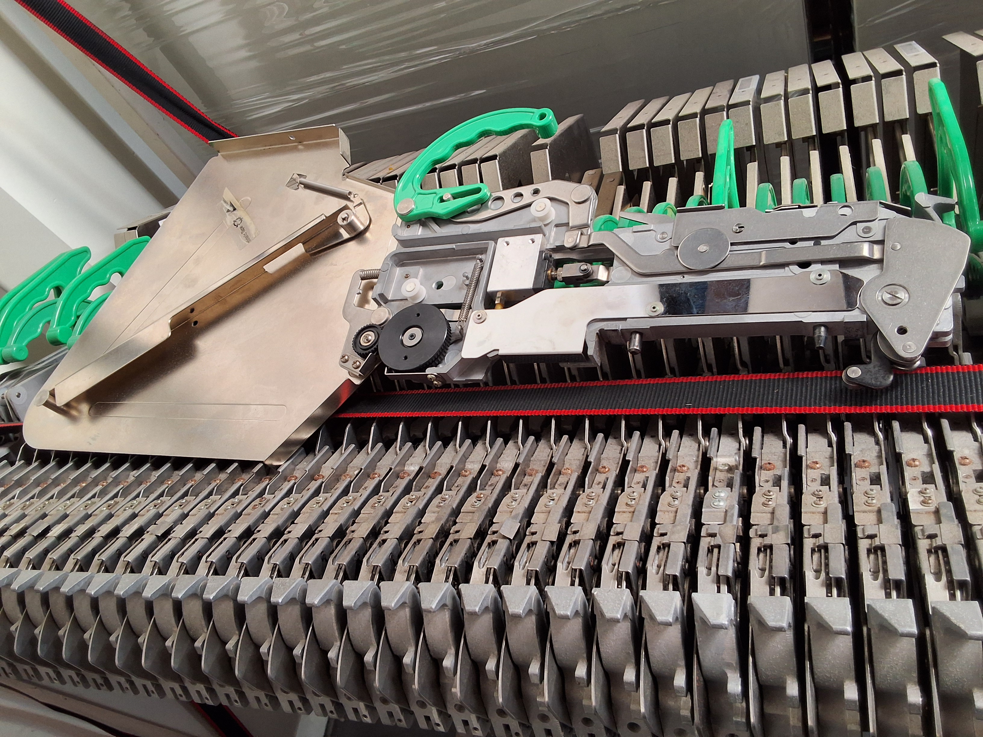 Used YAMAHA CL SERIES 8mm GREEN FEEDER