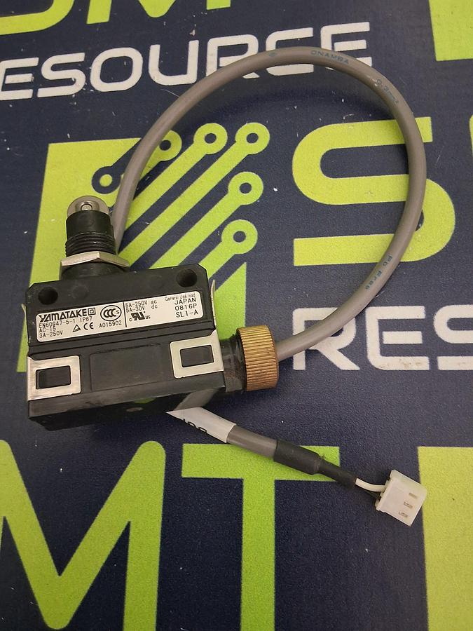 Used YAMATAKE EN60947-5-1 LIMIT SWITCH