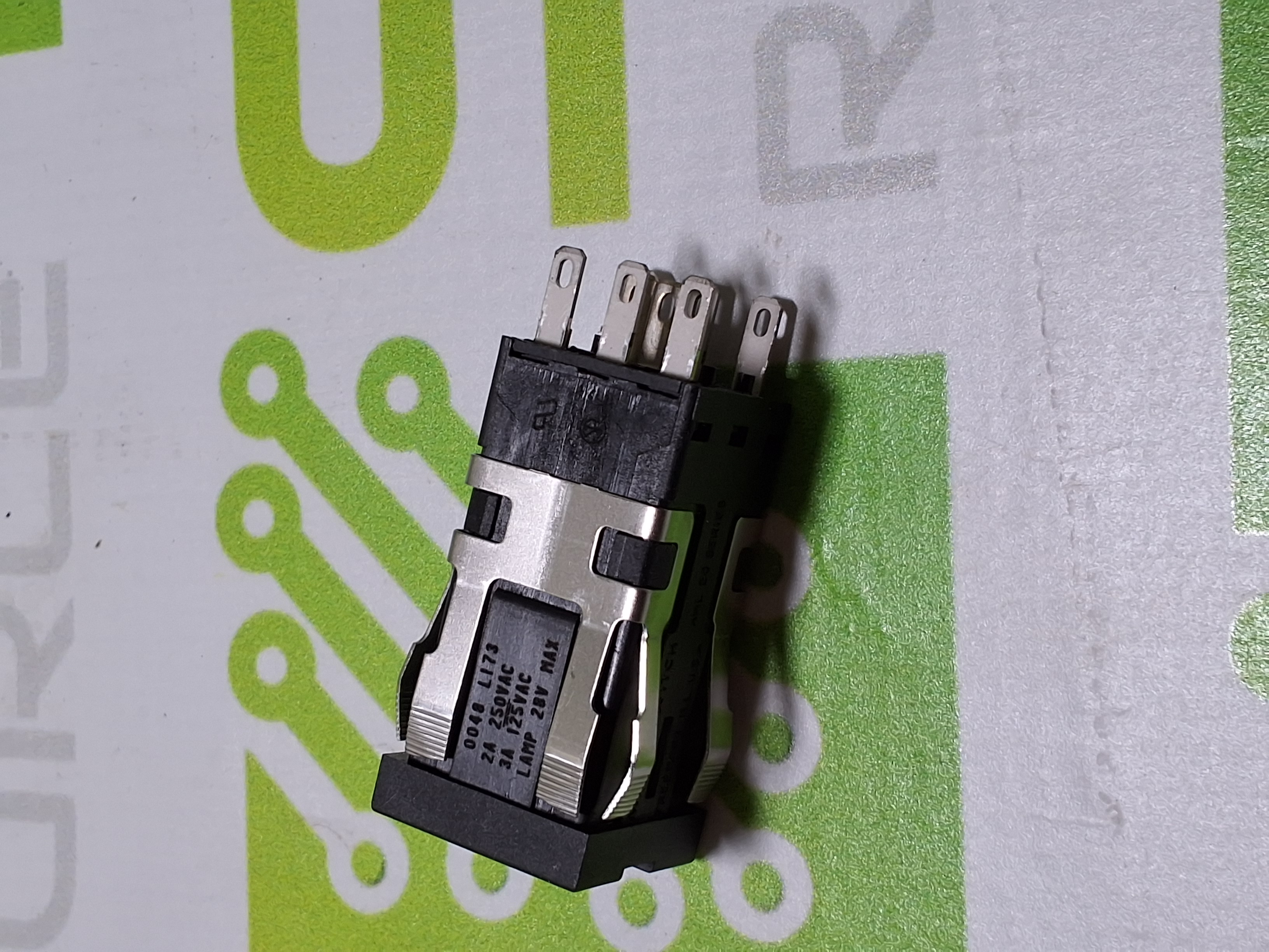 UNIVERSAL INSTRUMENTS 42475501 PUSH BUTTON SWITCH - BRAND NEW