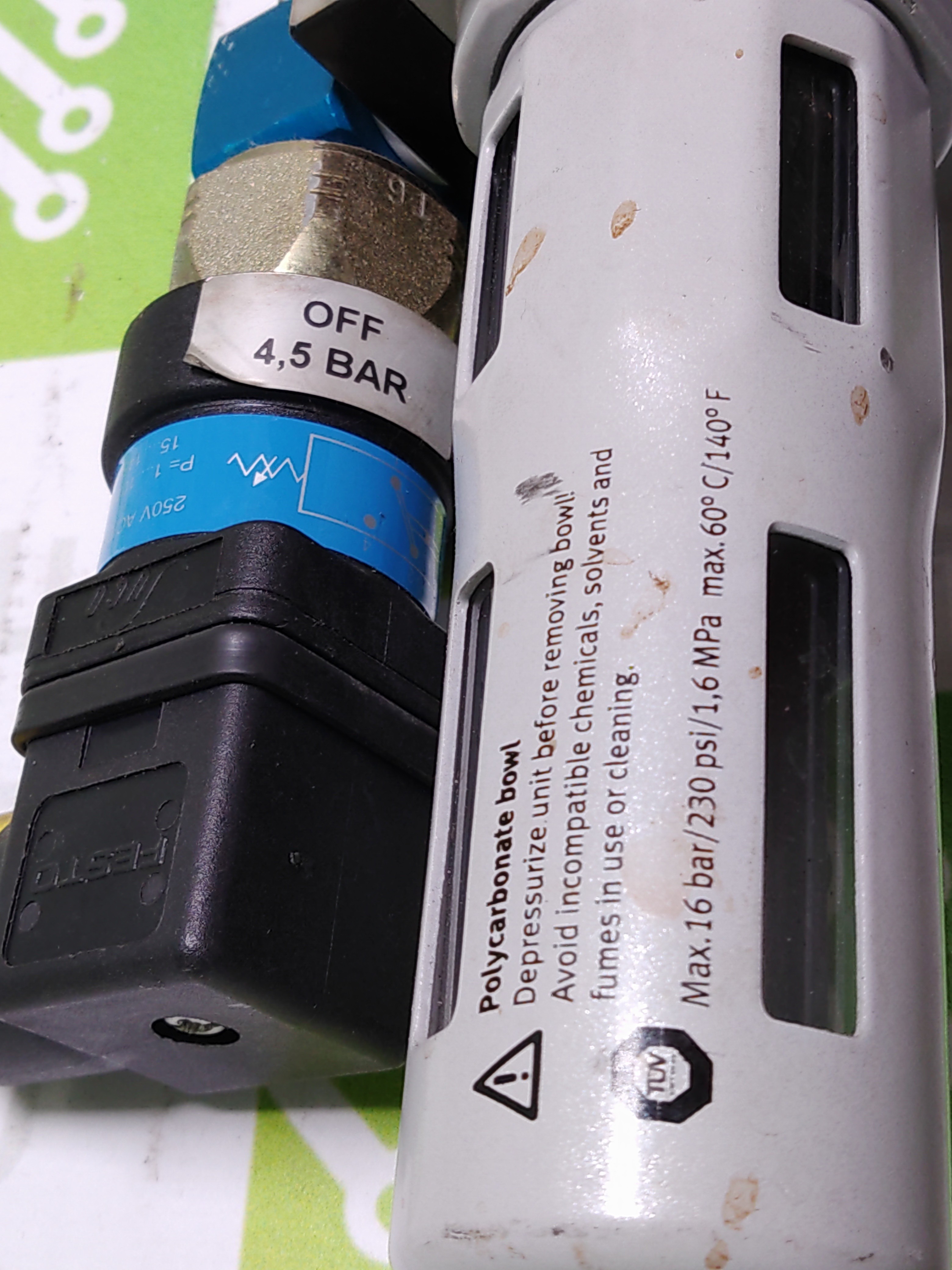 Used FESTO LFR-D-5M-MINI WITH FESTO PEV-1/4-A-SW27-B-OD PRESSURE SWITCH