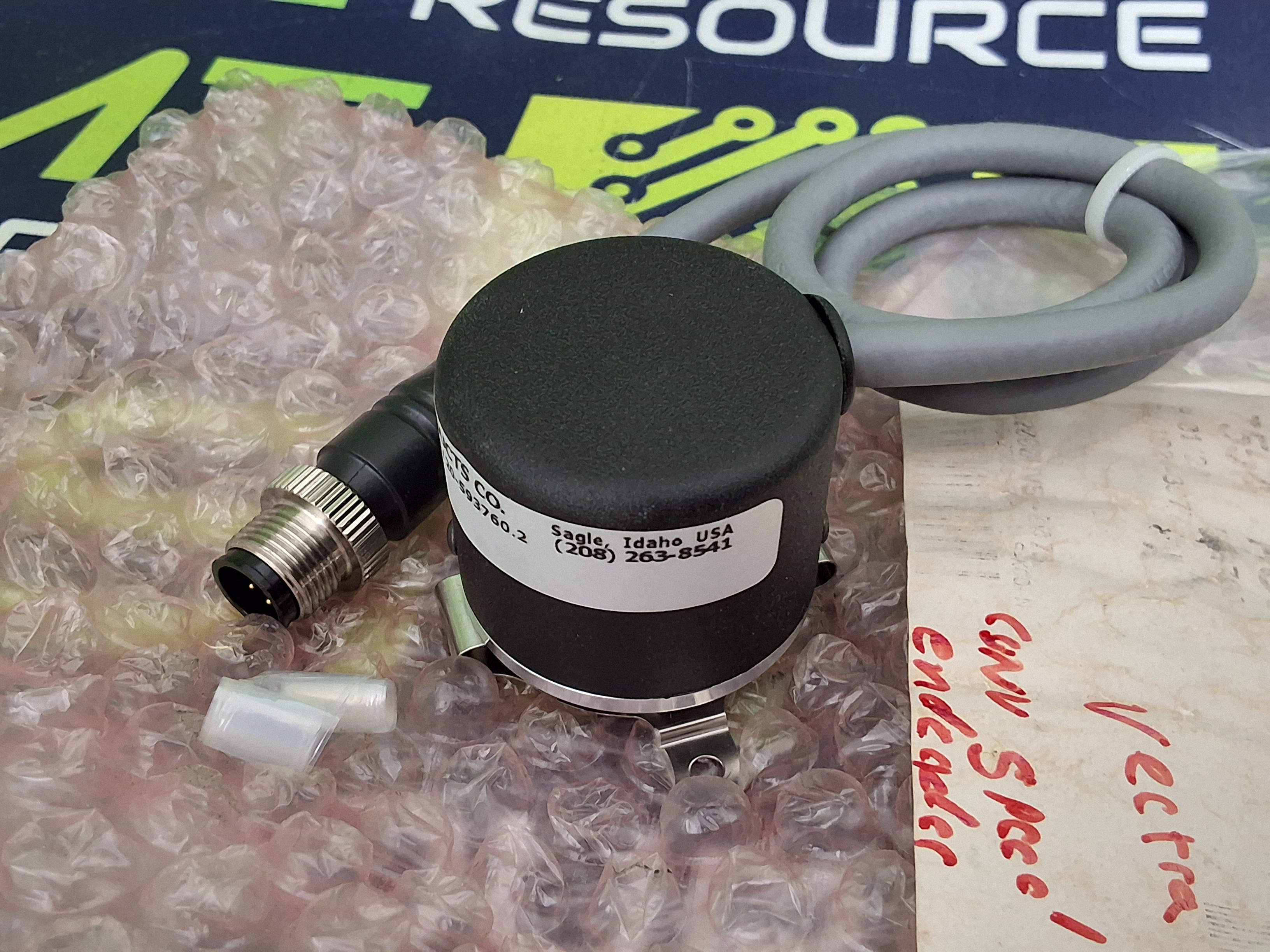 ACCU-CODER 755A-01-S-2000-R-HV-1-S-K00-N ROTARY SHAFT ENCODER - BRAND NEW