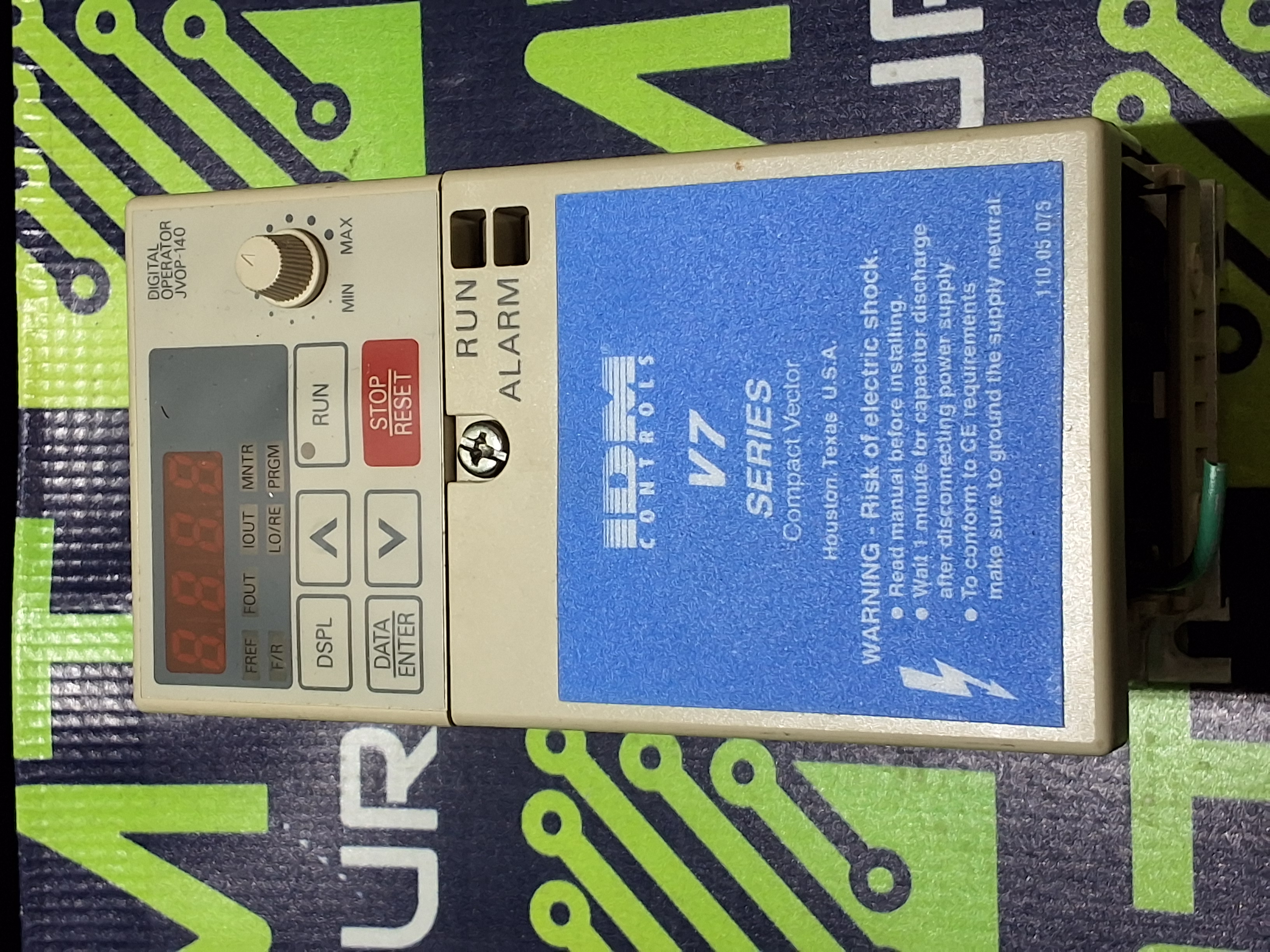 Used OMRON 3G3MV-A2002 AC DRIVE INVERTER 200-230V 50/60Hz 1.8A