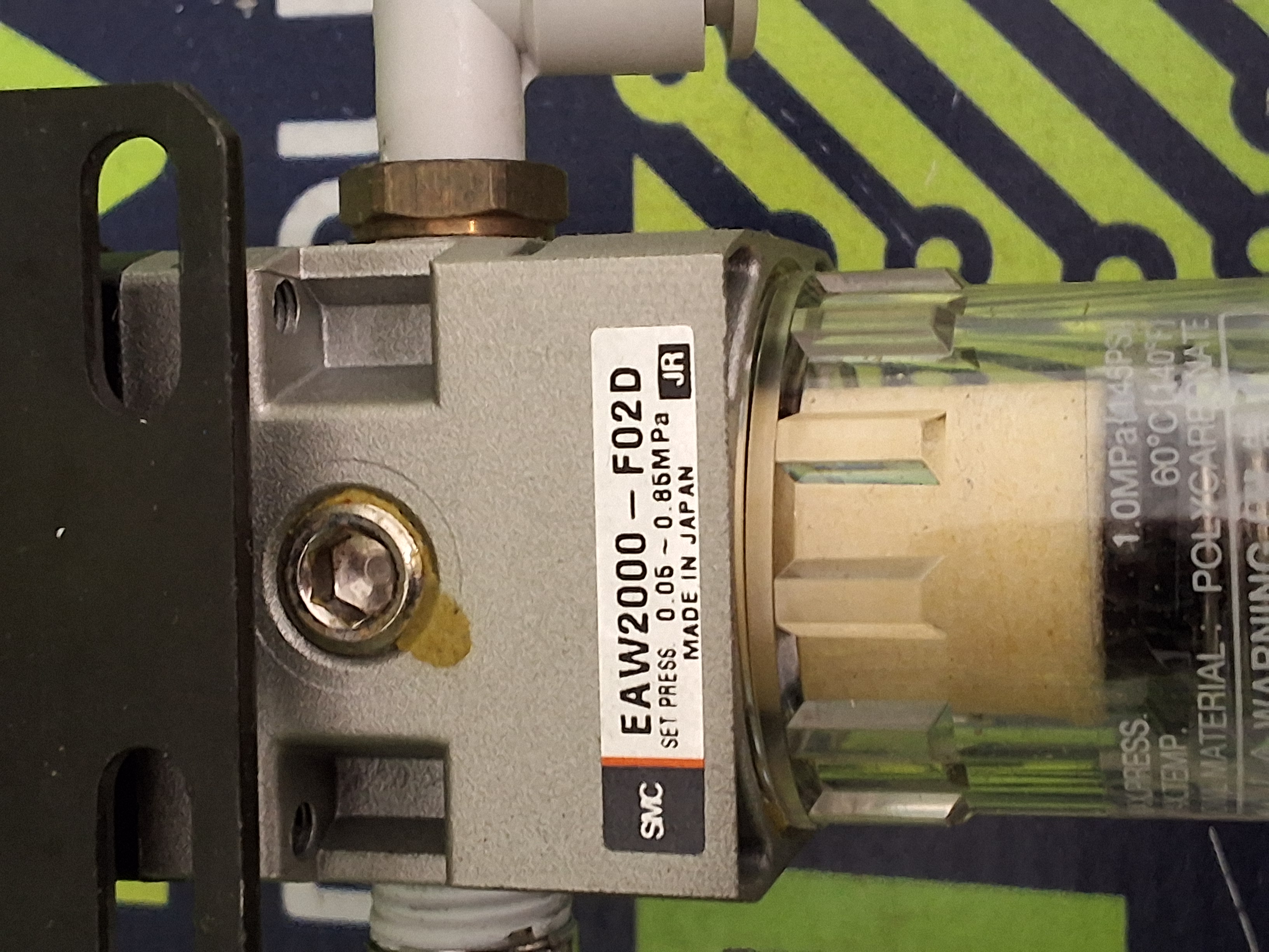 Used SMC EAW2000-F02D PNEUMATIC FILTER REGULATOR 0.05 to 0.85 MPa