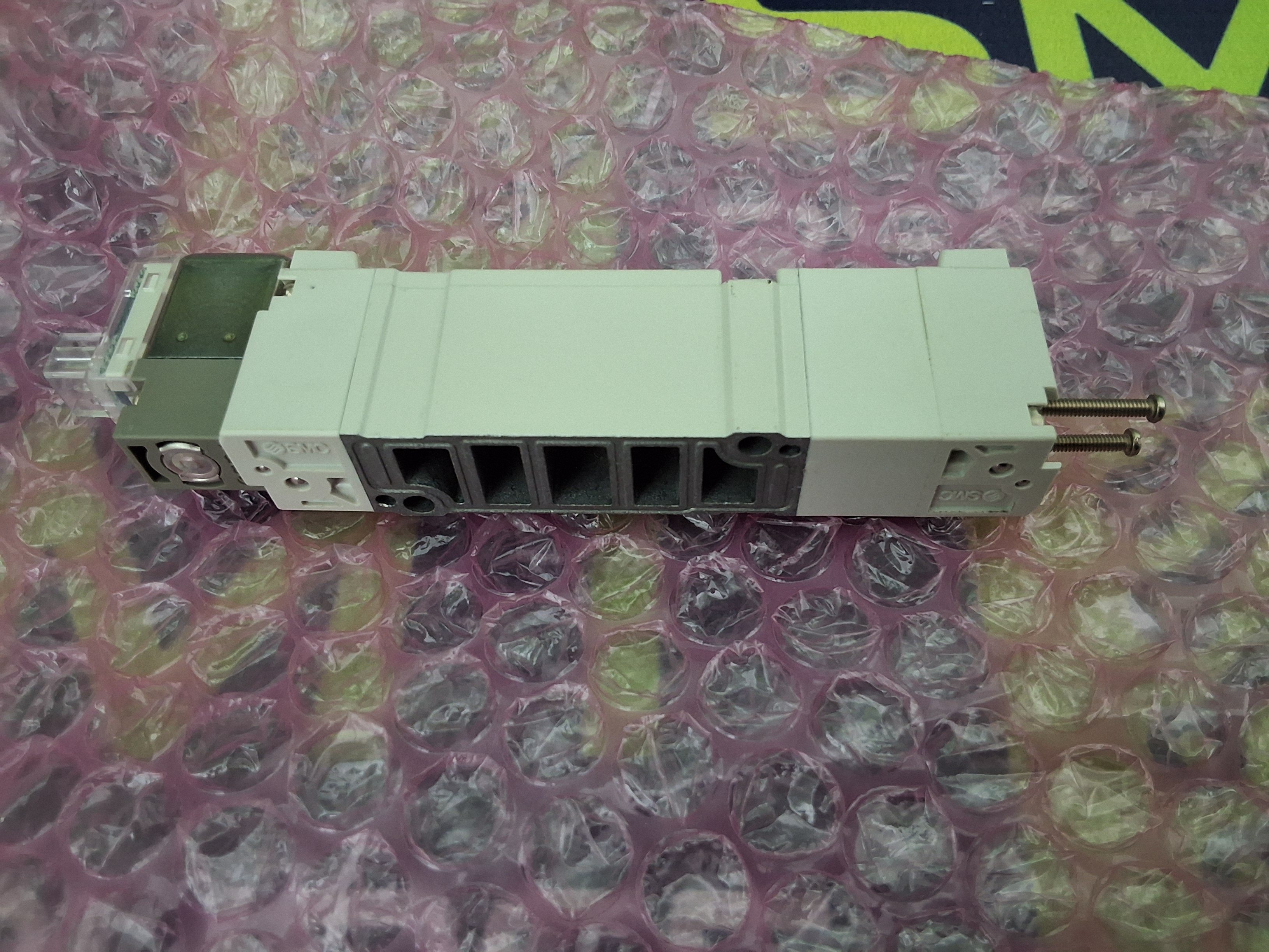 Used SMC SY5340-5LZ PNEUMATIC SOLENOID CONTROL VALVE
