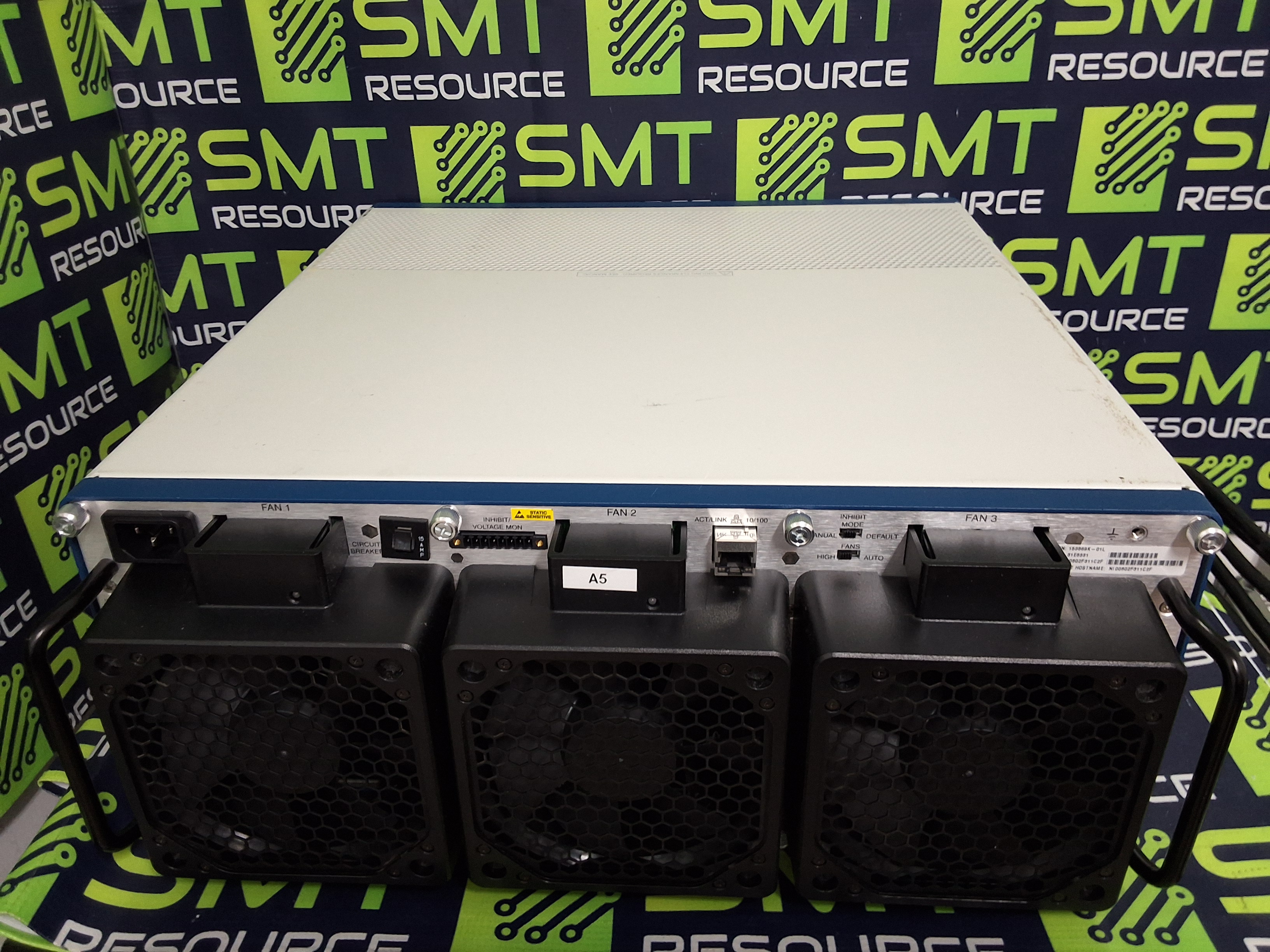Used NATIONAL INSTRUMENTS PXIe-1085 / 153869K-01L 18-SLOT EXPRESS CHASSIS