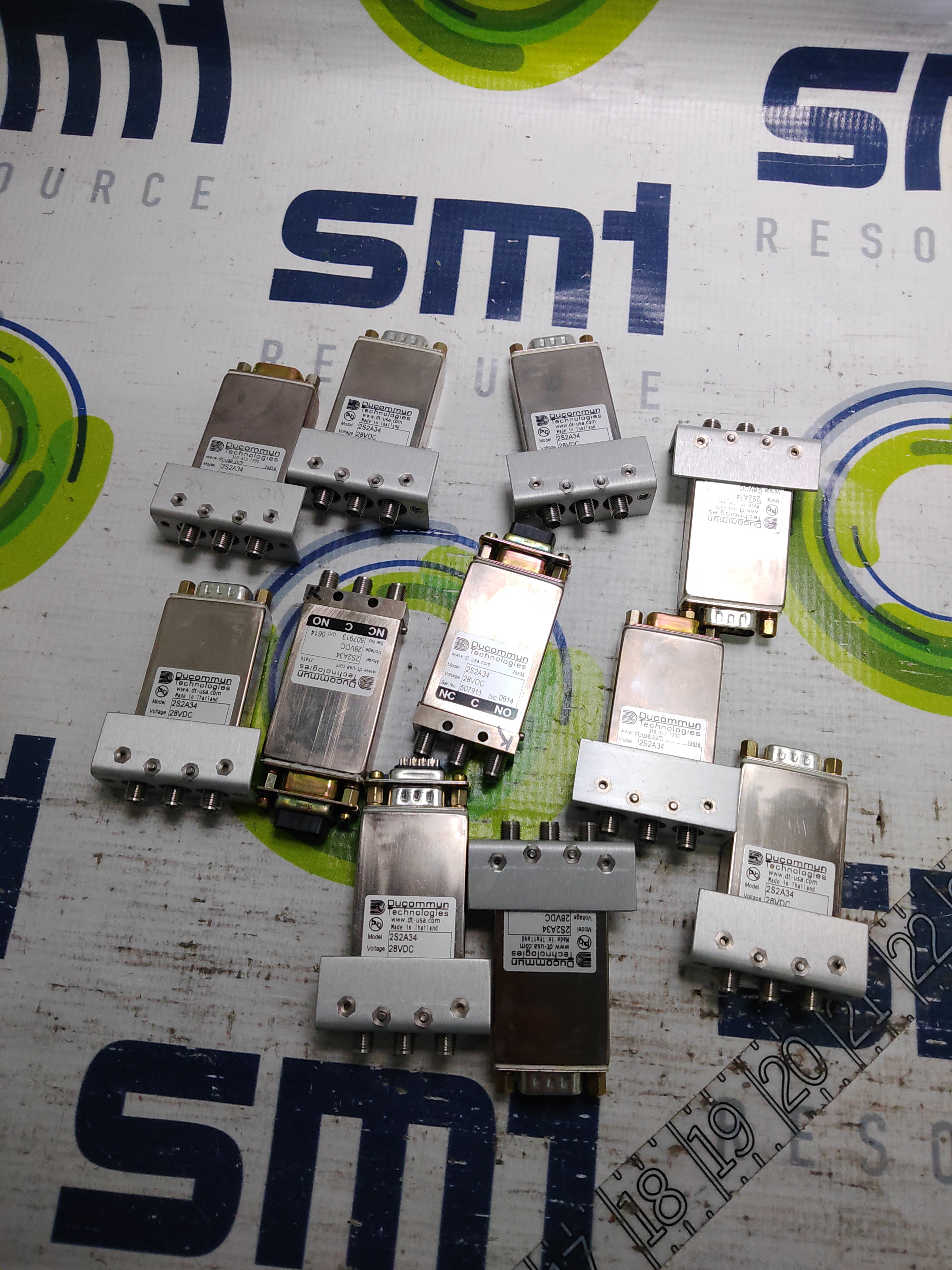 Used DUCOMMUM TECHNOLOGIES 2S2A34 28VDC COAXIAL SWITCH