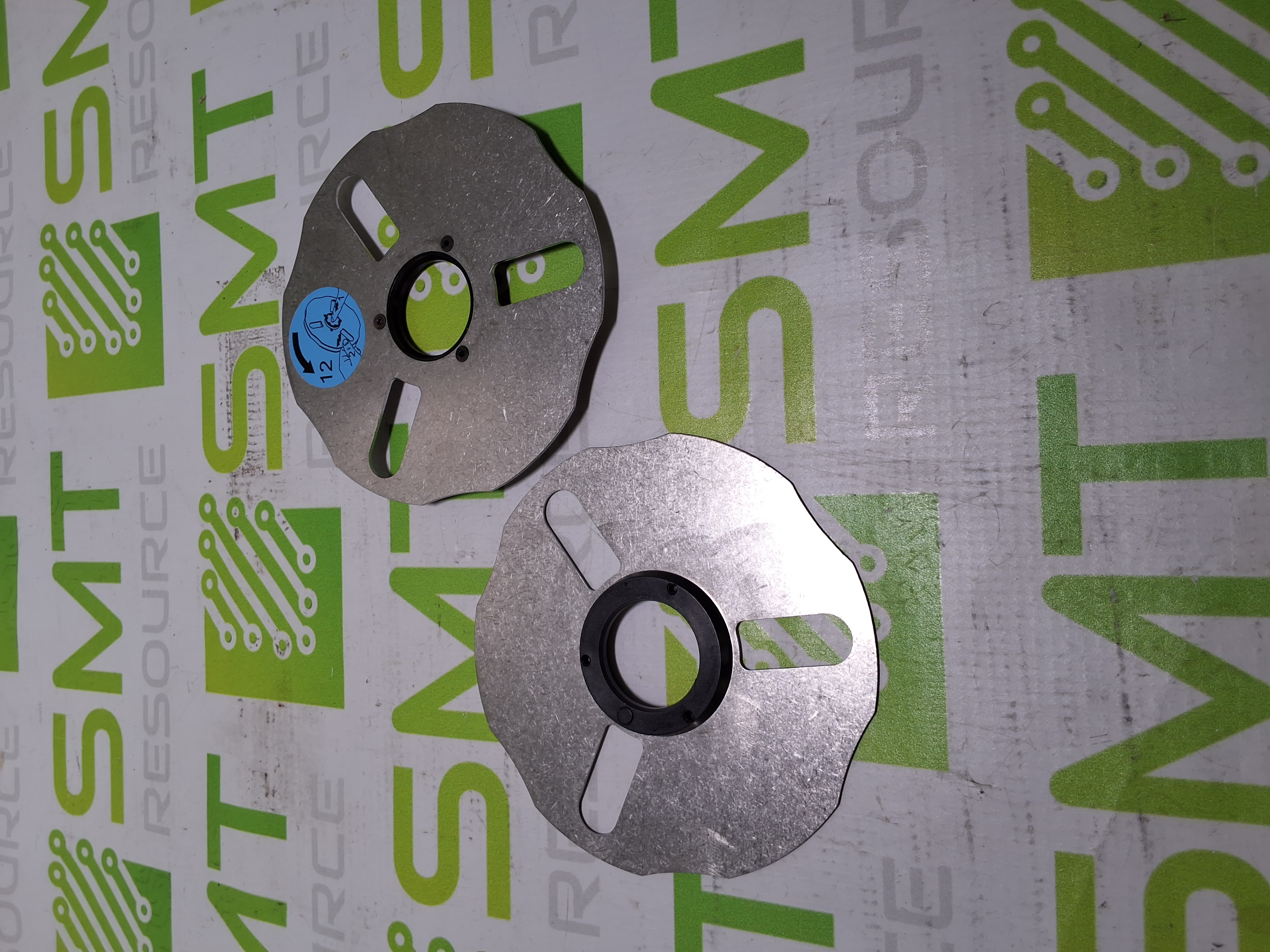 Used UNIVERSAL INSTRUMENTS 551A-S16 12mm TAKE-UP HUB, OUTER - LOT OF 2