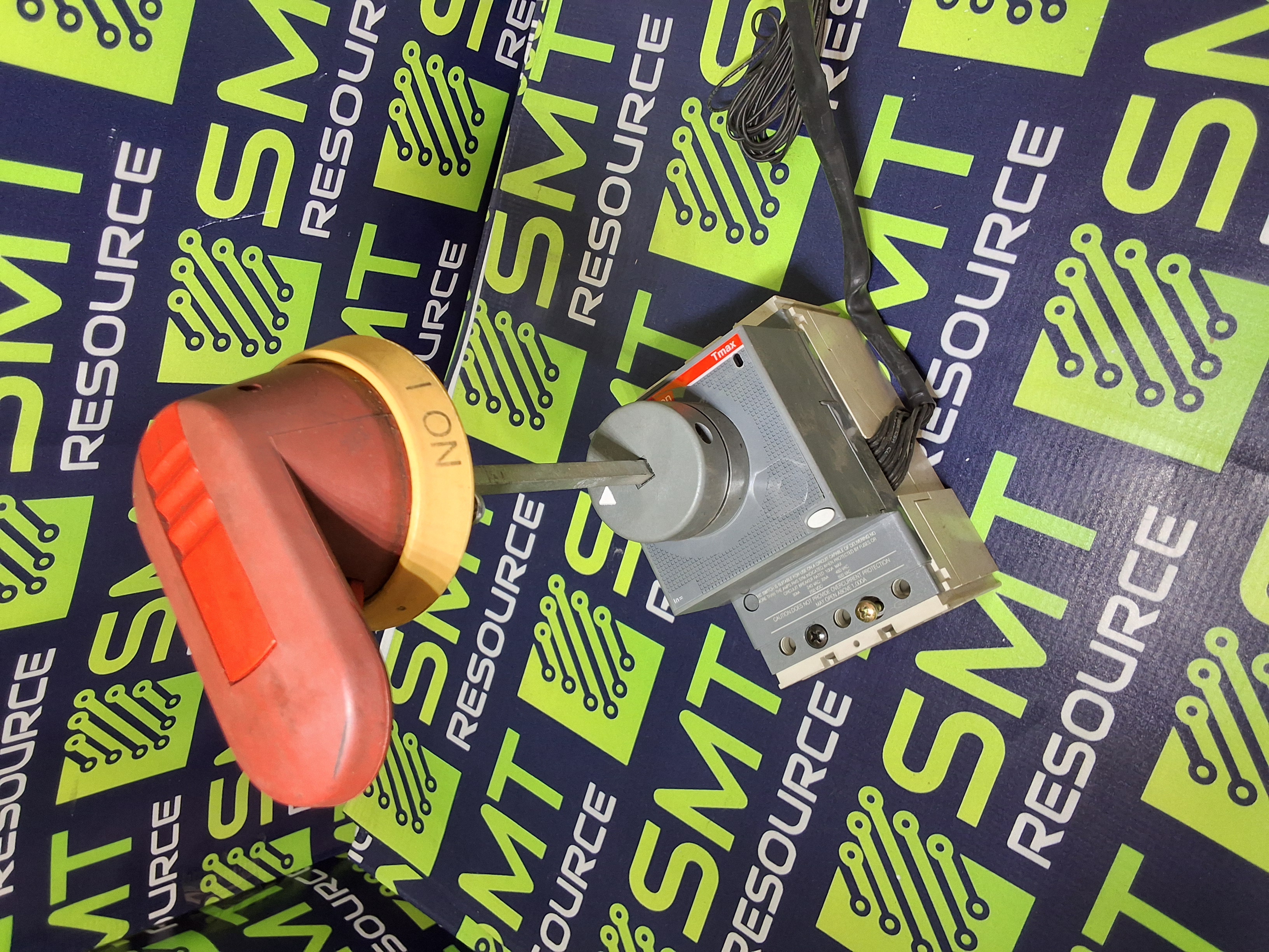 Used ABB TMAX T1N-D CIRCUIT BREAKER ROTARY SWITCH 