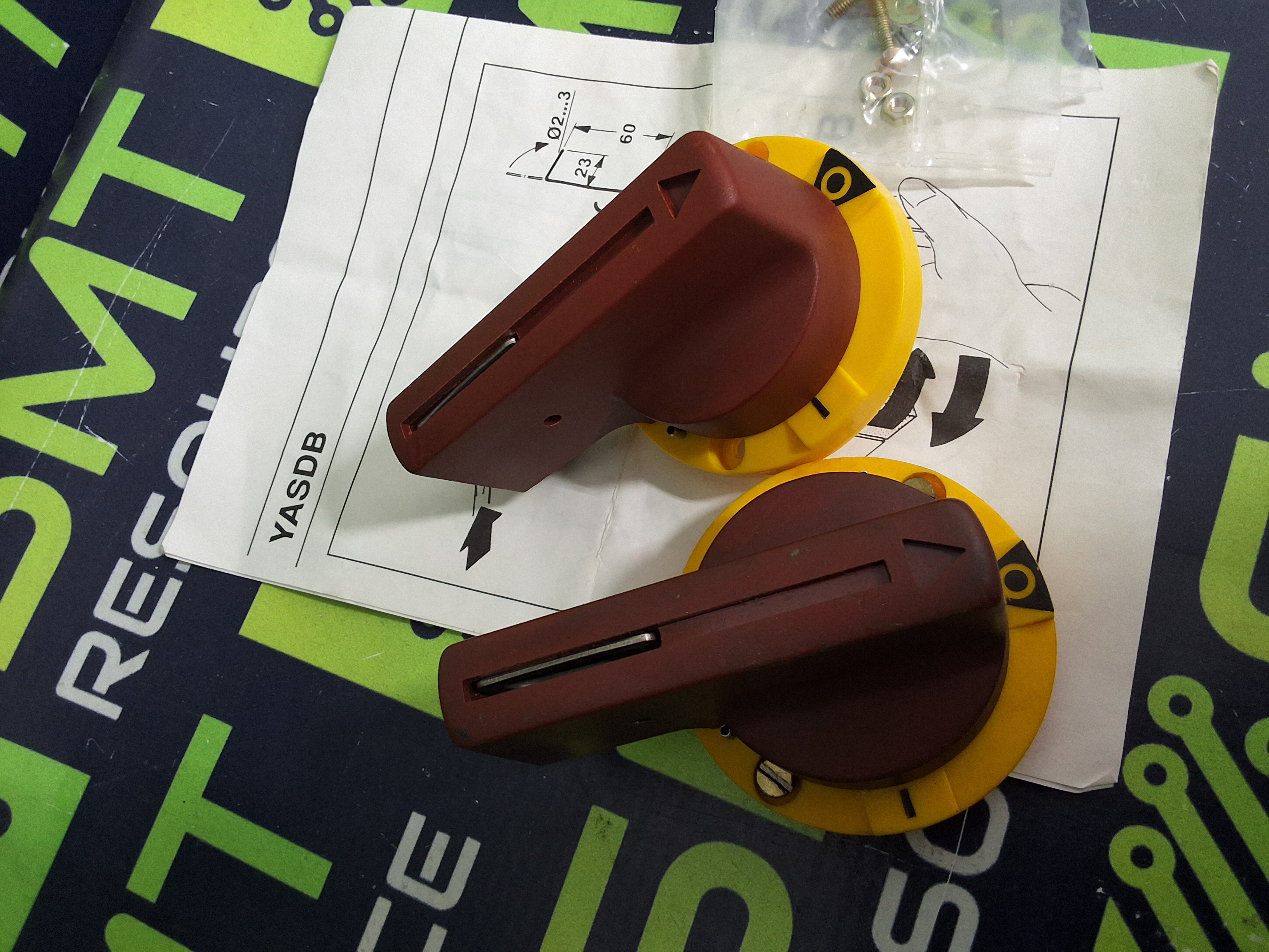 Used ABB YASDB HANDLE / DISCONNECT SWITCH