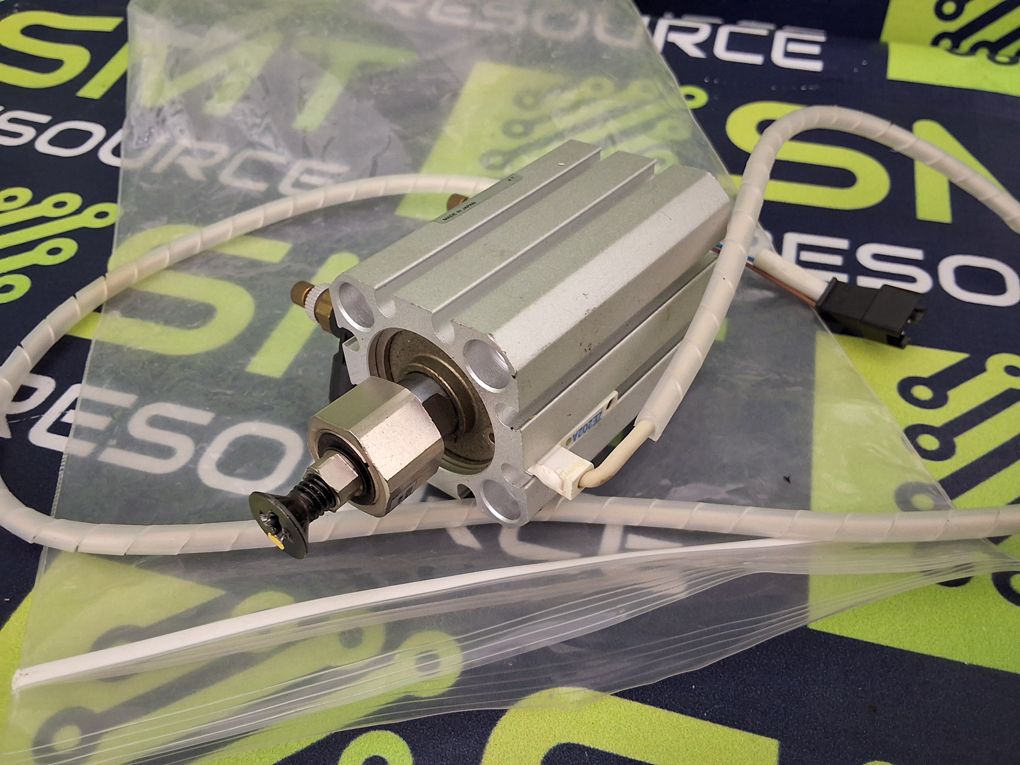 Used KOGANEI CDAS25x30 PNEUMATIC AIR CYLINDER