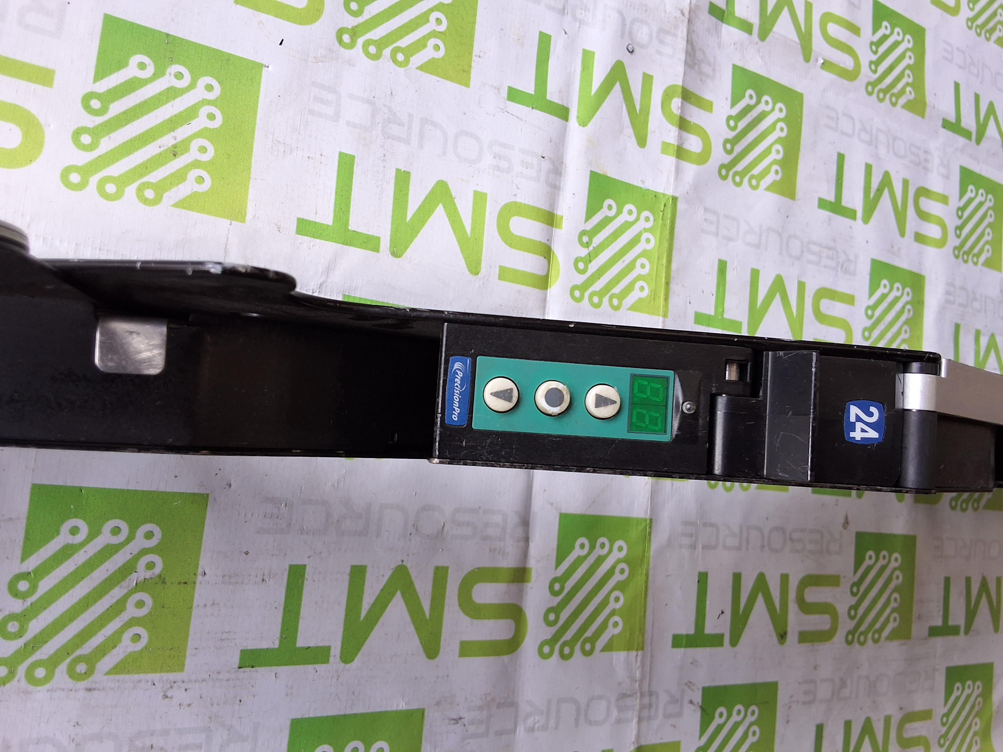 Used UNIVERSAL INSTRUMENTS 50935001 GREEN 24mm PRECISIONPRO CONTINUOUS SPLICE TAPE FEEDER