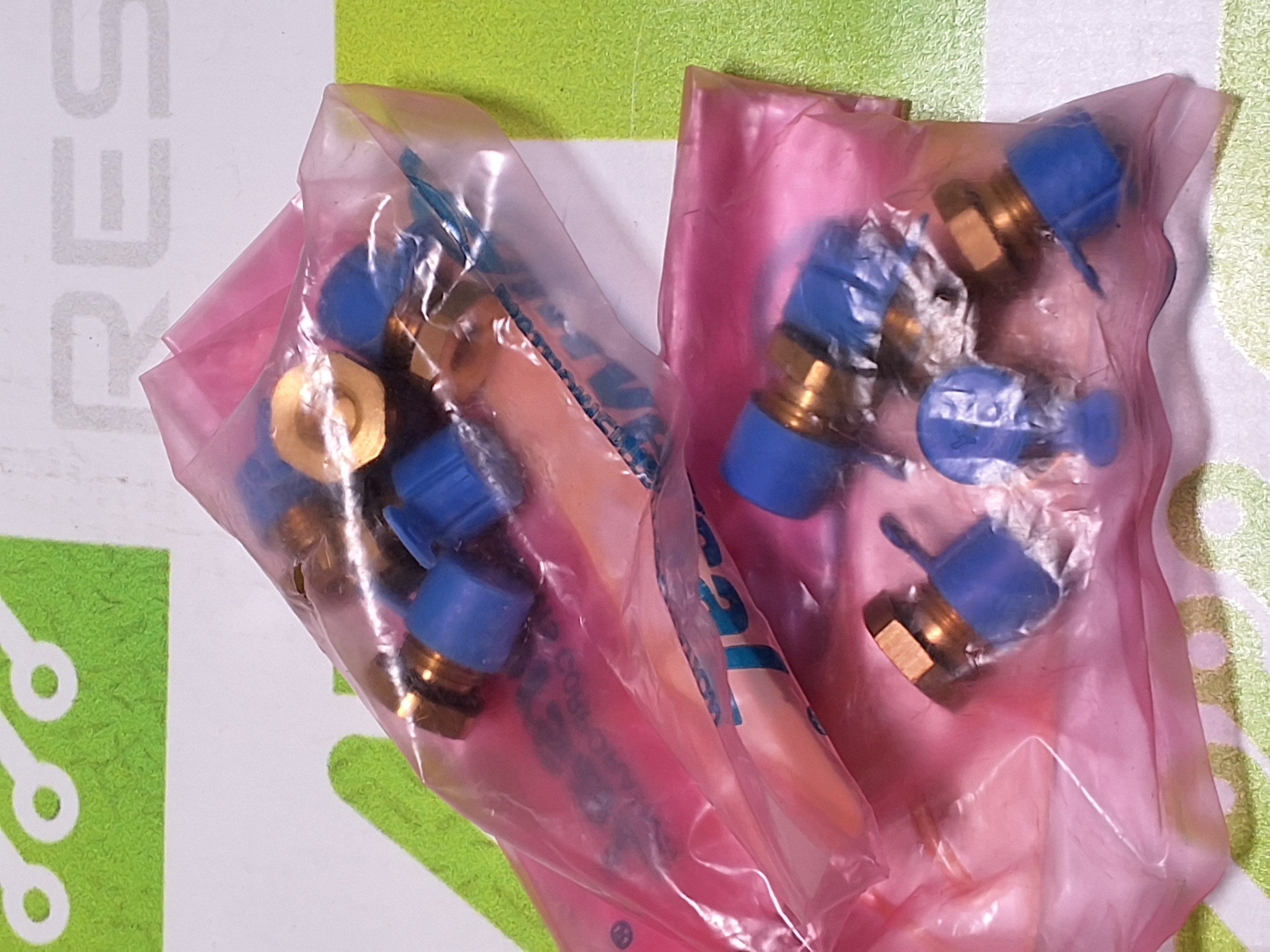 UNIVERSAL INSTRUMENTS 44579402 COUPLING - LOT OF 5 - BRAND NEW