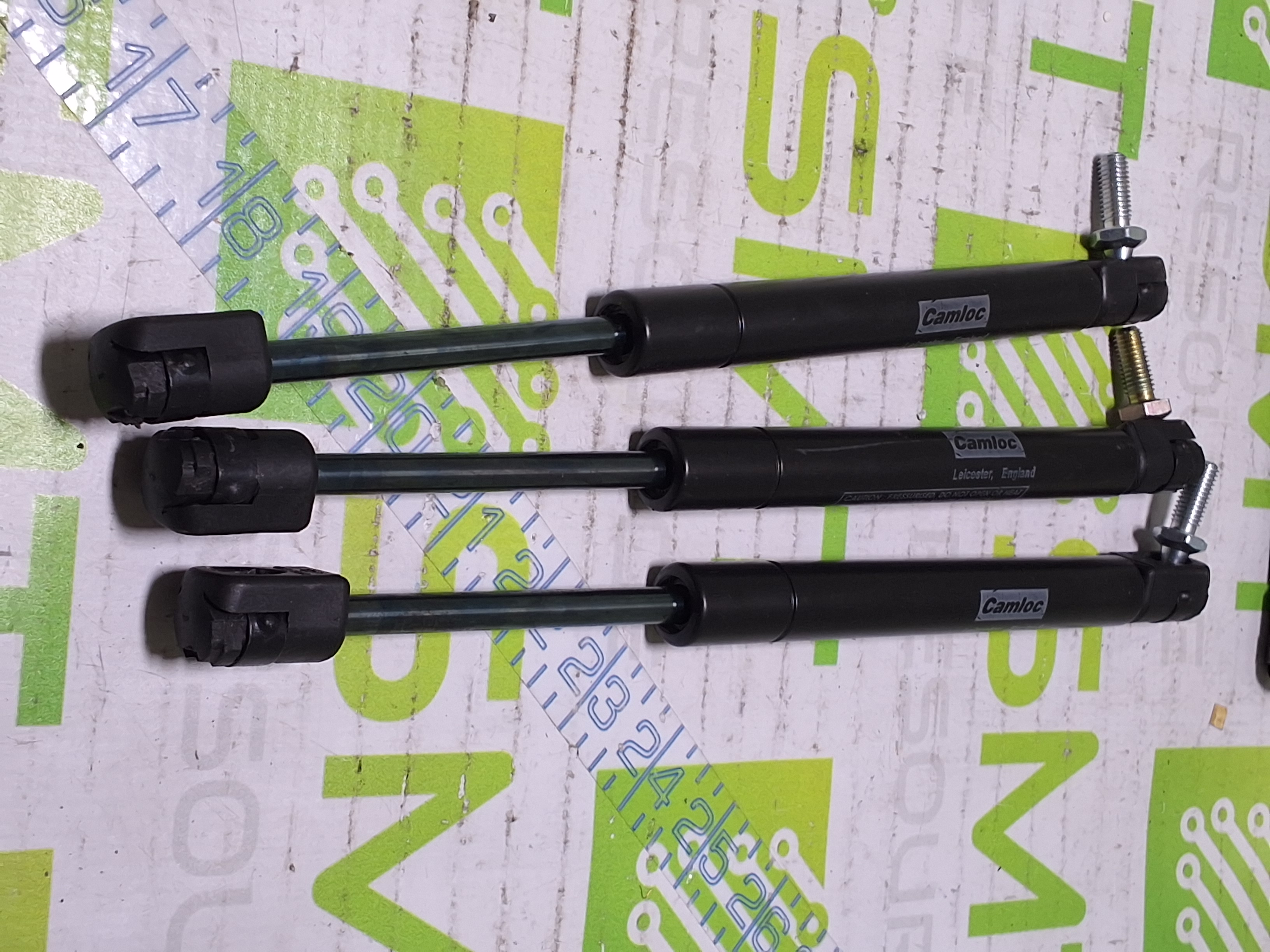 Used CAMLOC SWA8PC085I50PCL-500N-296067-51/21 GAS SPRING 500N