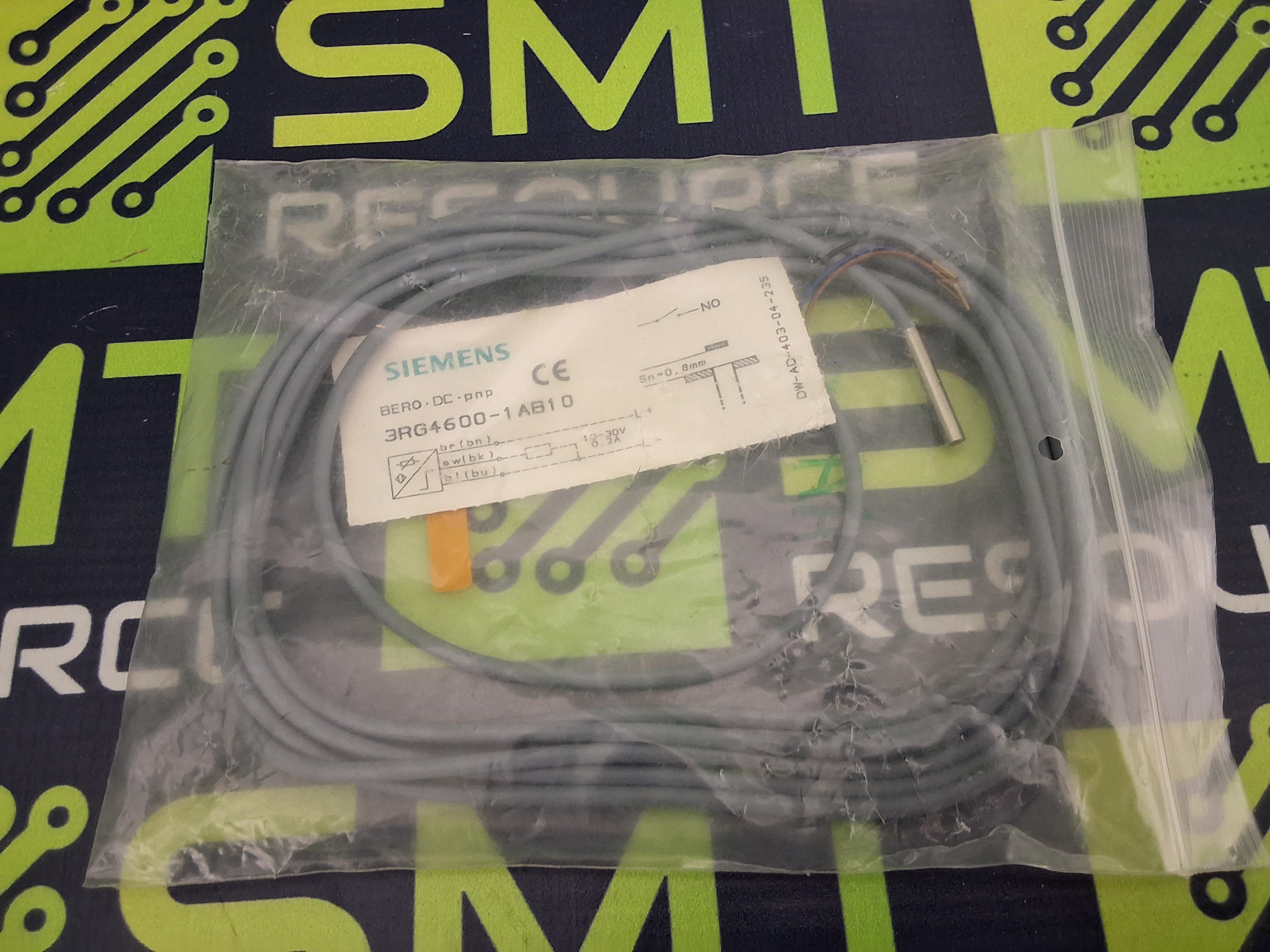 SIEMENS 3RG4600-1AB10 INDUCTIVE PROXIMITY SENSOR - BRAND NEW