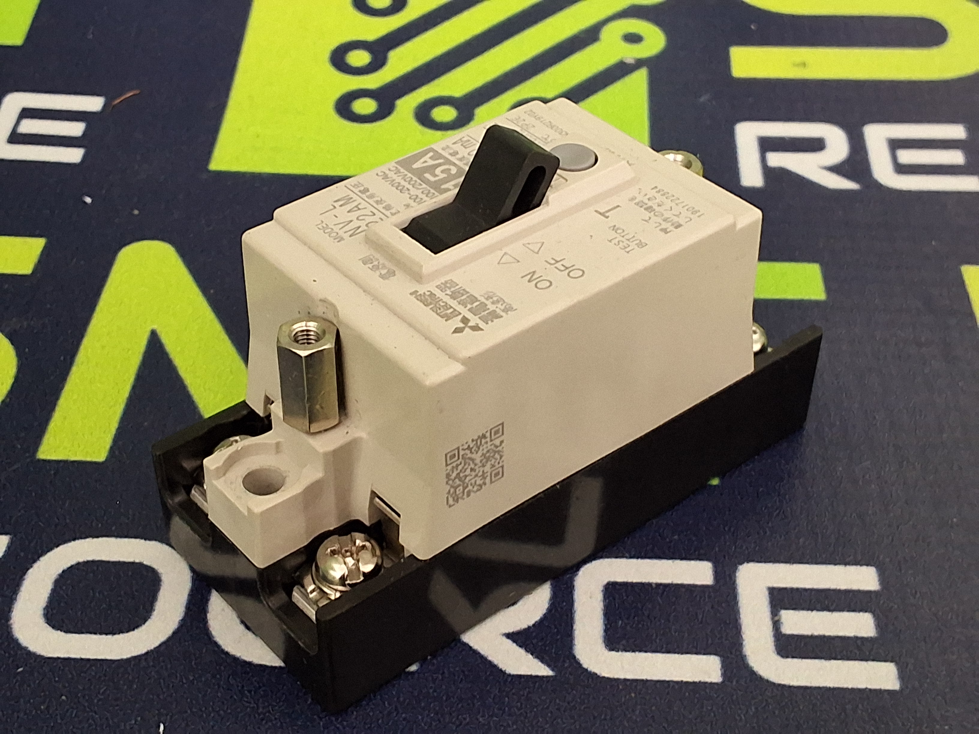 Used MITSUBISHI NV-L22AM SAFETY CIRCUIT BREAKER 2P 15A 100-200VAC 30mA