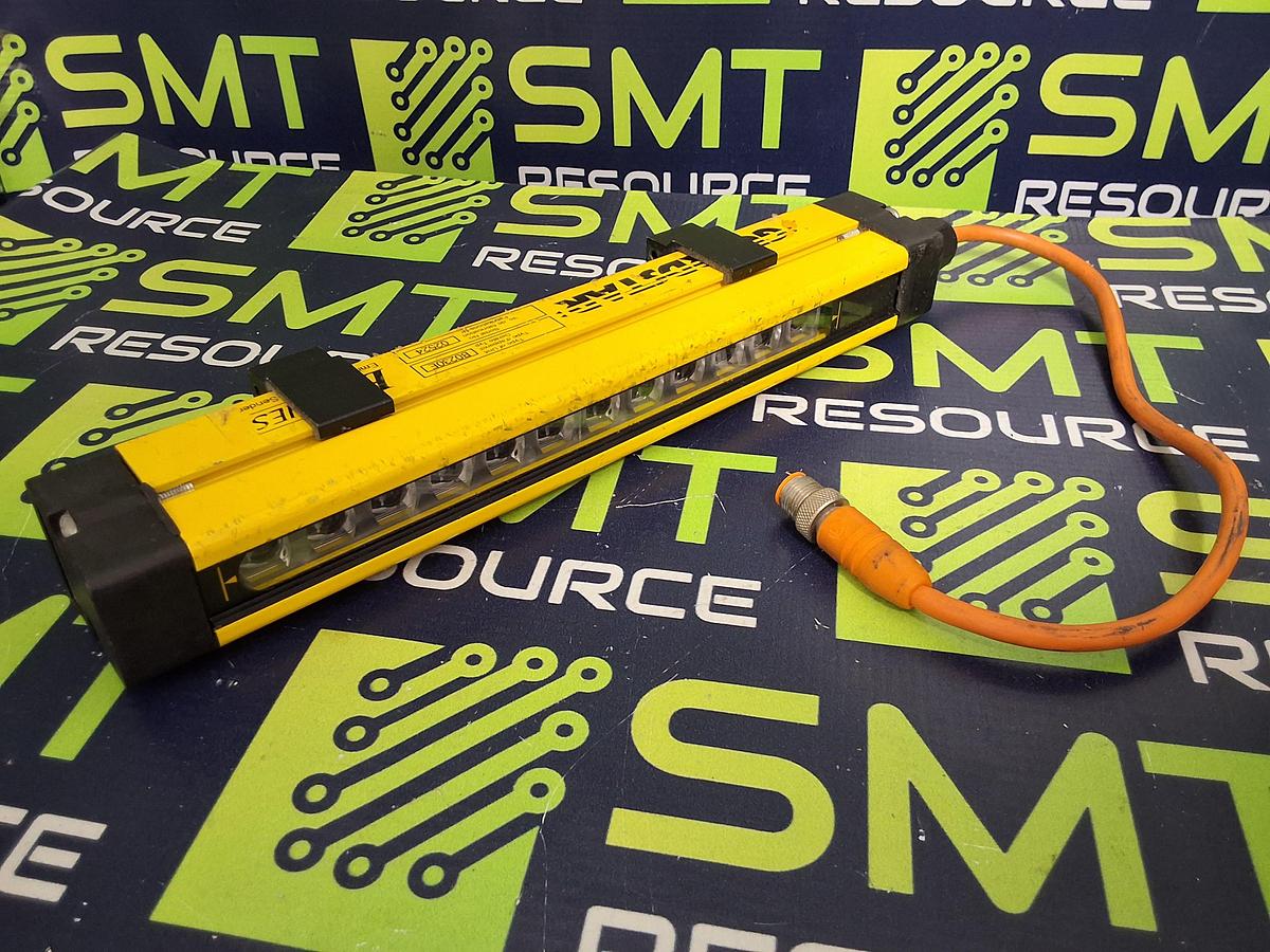 Used GUARDSTAR B0230E SAFETY LIGHT CURTAIN RECEIVER 208mm 24VDC