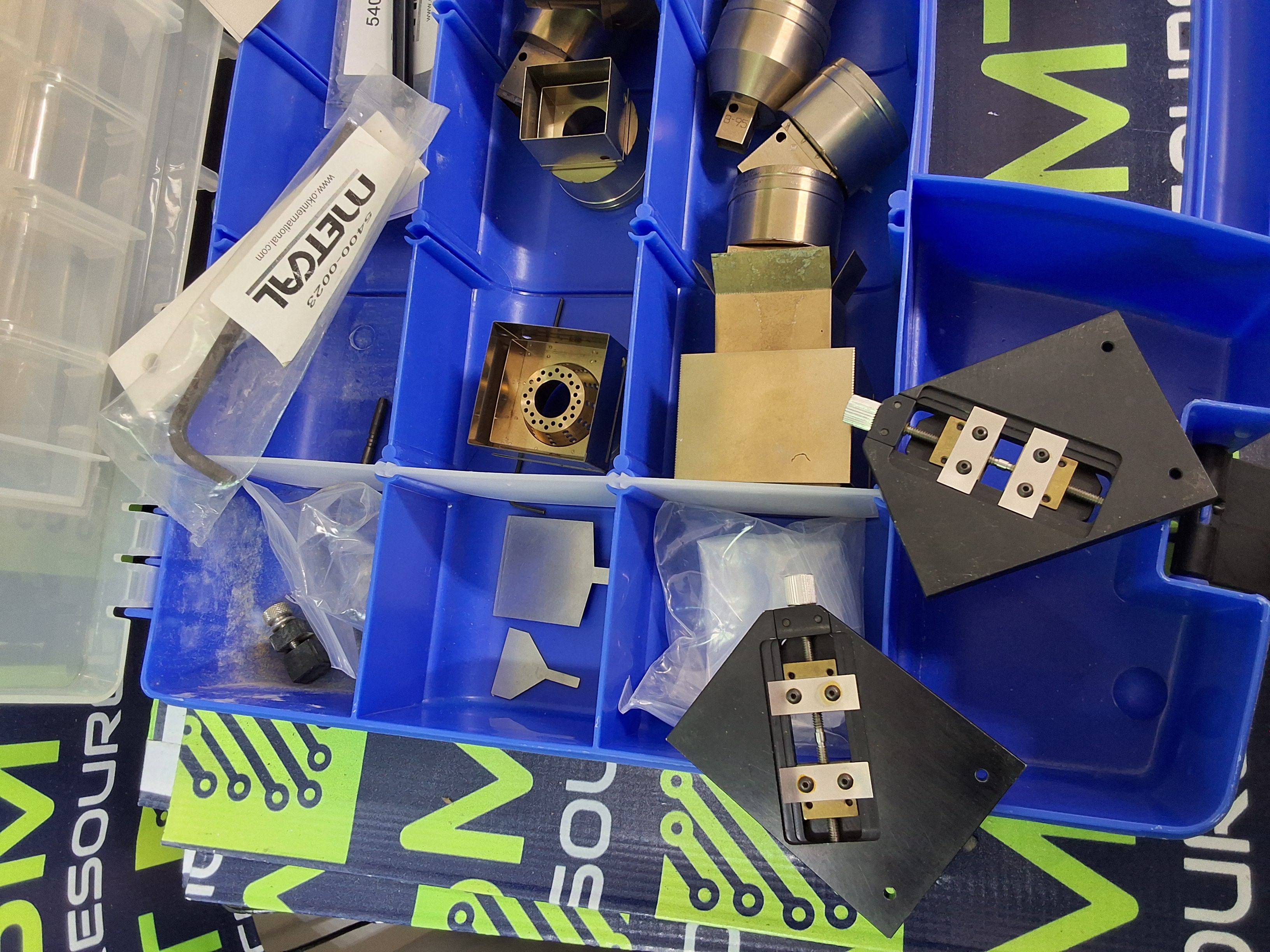 Used METCAL APR-5XLAK ACCESSORY KIT FOR METCAL APR-5000-XL REWORK SYSTEM