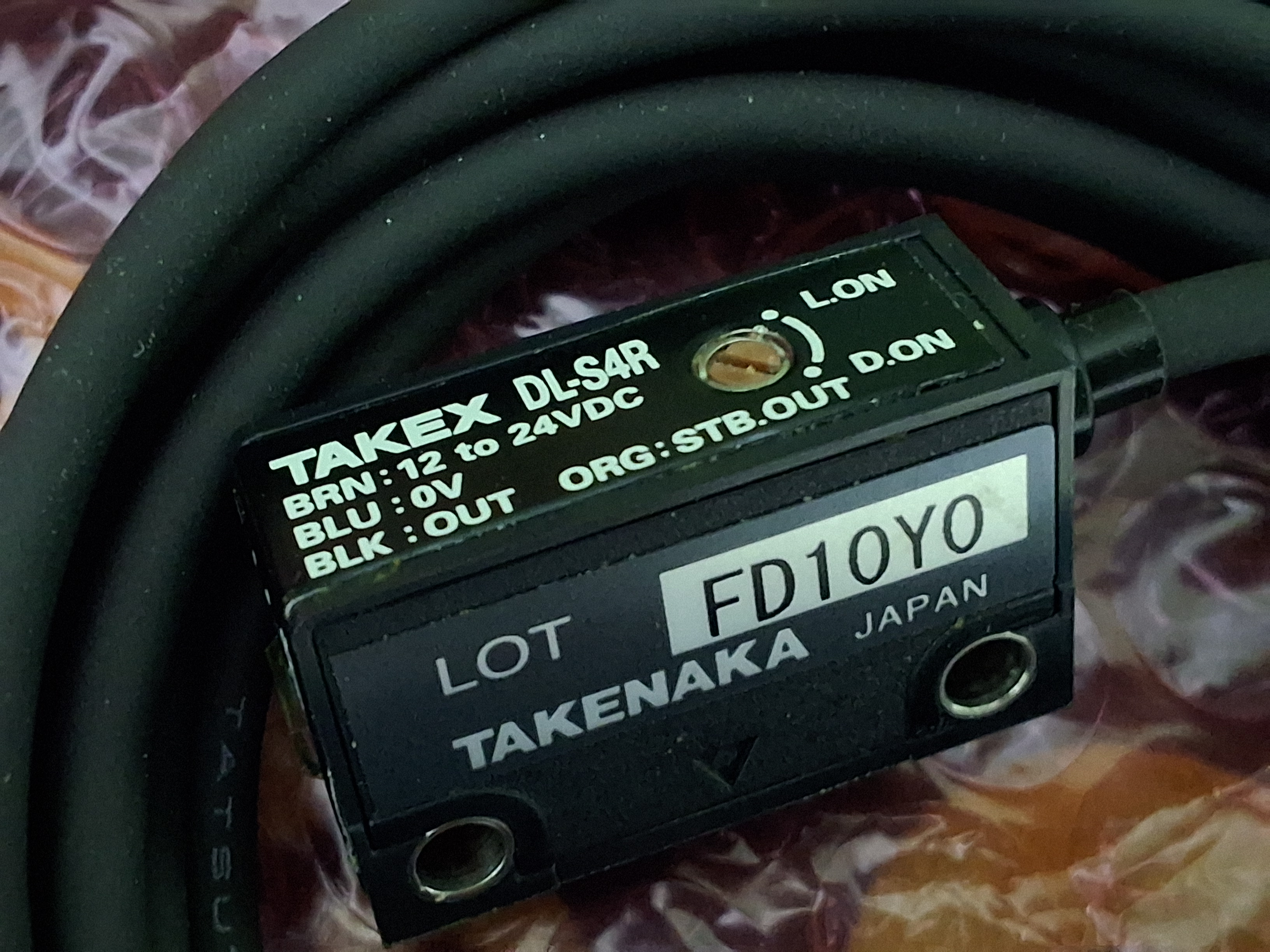 Used TAKEX / TAKENAKA DL-SR4 DIFFUSE-REFLECTION PHOTOELECTRIC SENSOR 12-24VDC 