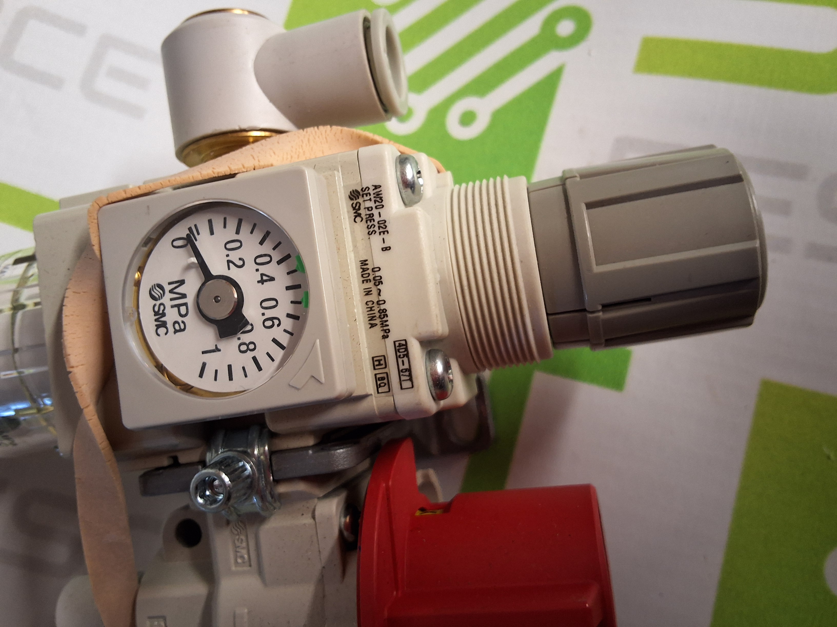 Used SMC FILTER REGULATOR AW20-02E-B W/ PRESSURE RELEASE VALVE AND PRESSURE SWITCH