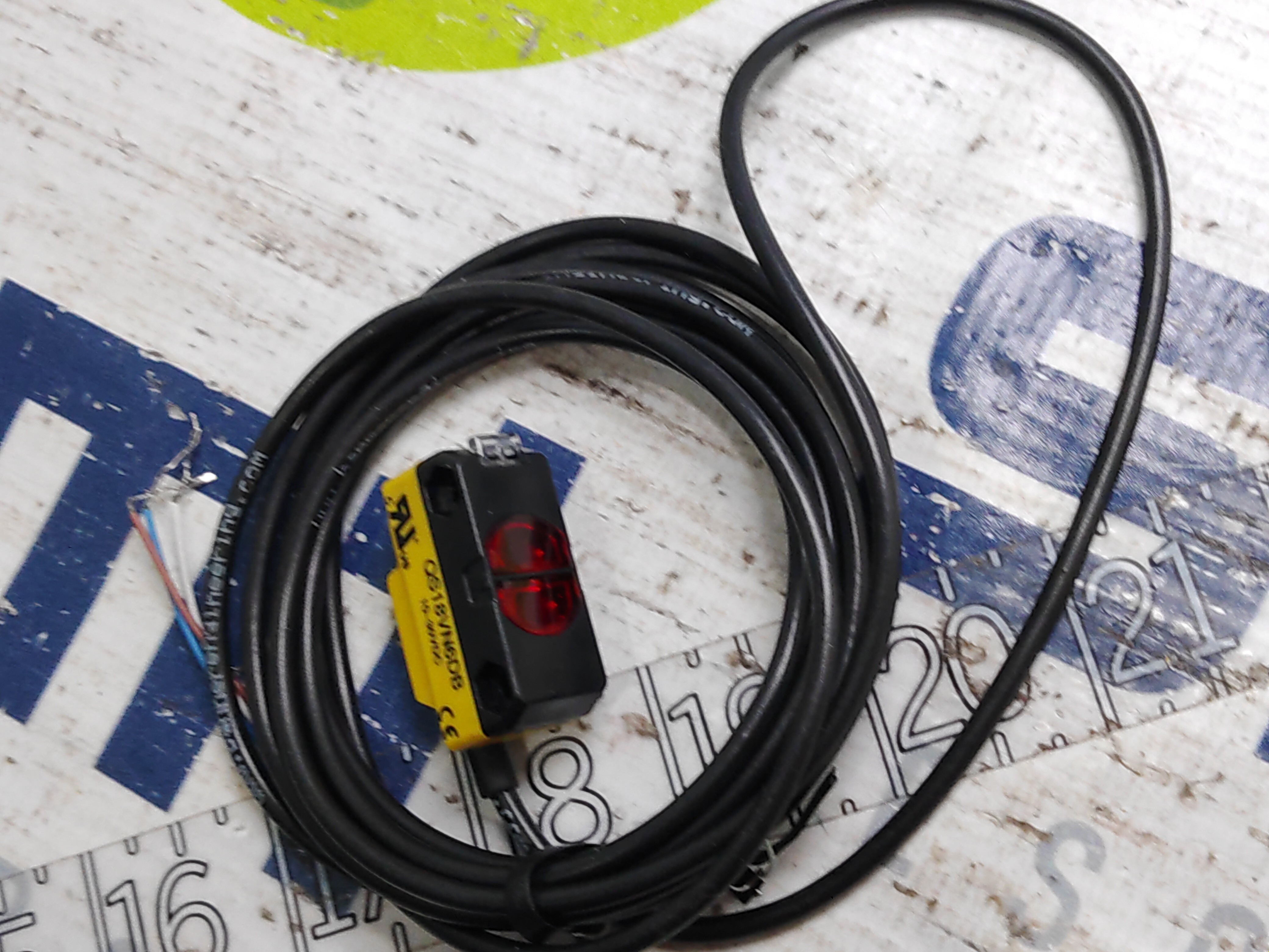 BANNER QS18VN6DB PHOTOELECTRIC SENSOR